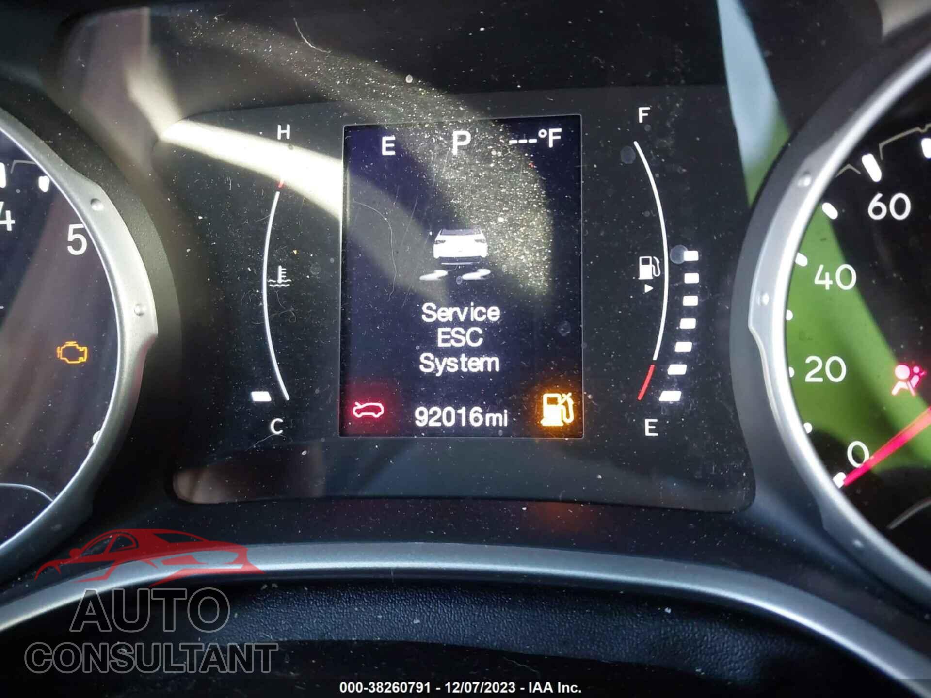 JEEP COMPASS 2018 - 3C4NJDBB5JT112712