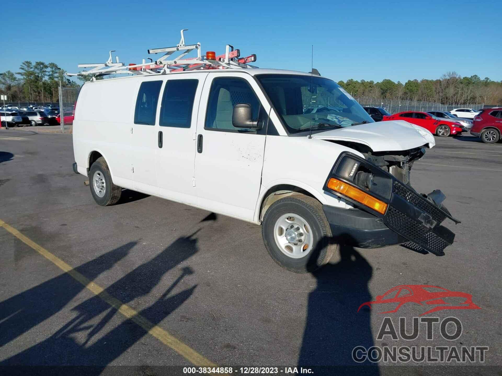 CHEVROLET EXPRESS 2500 2016 - 1GCWGBFG0G1155917