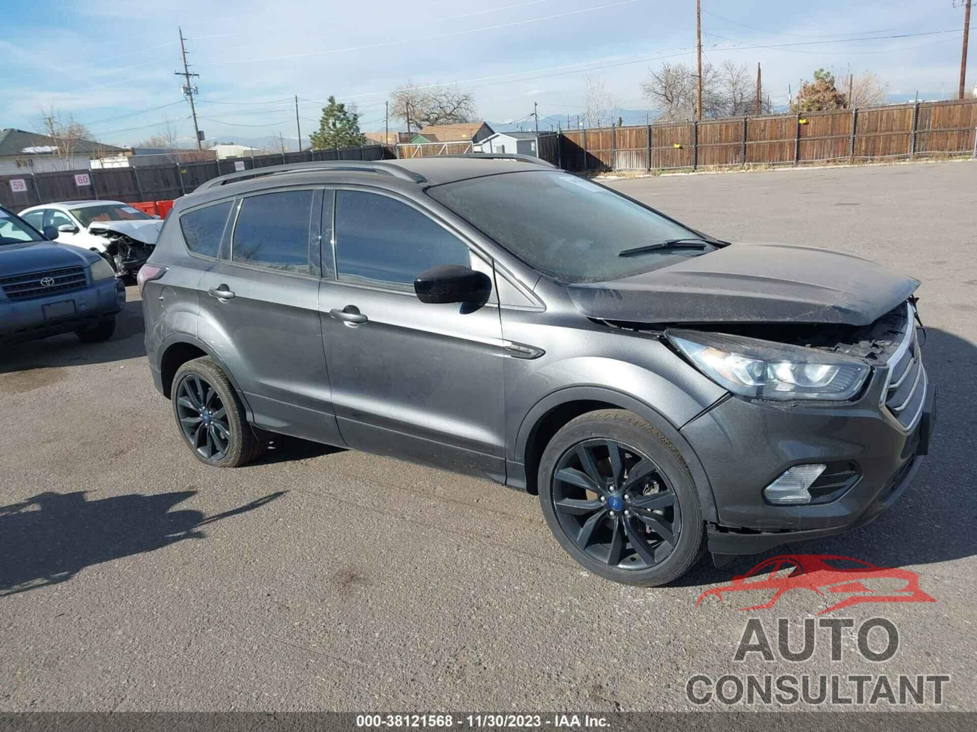 FORD ESCAPE 2018 - 1FMCU9GD2JUA95729