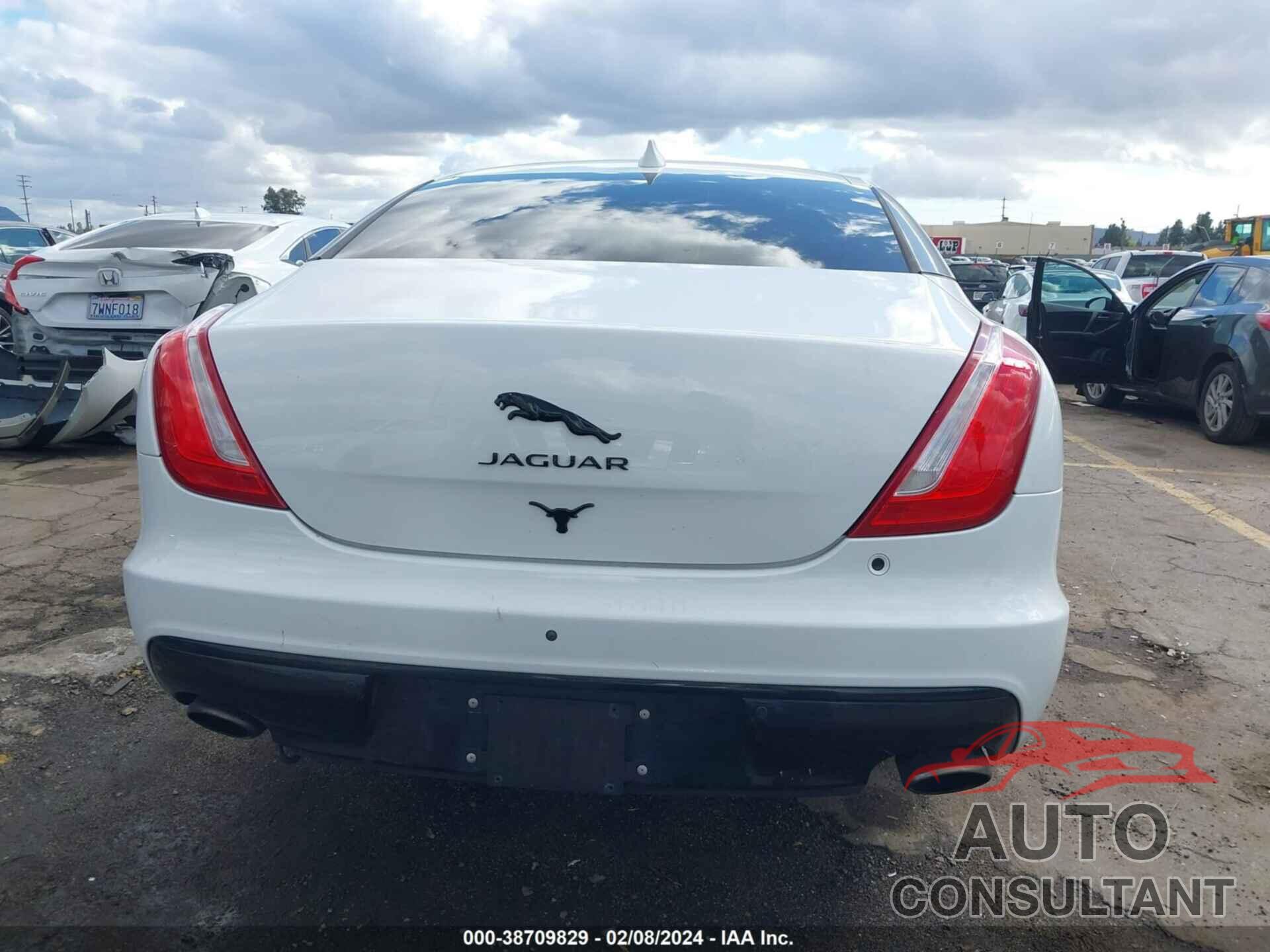 JAGUAR XJ 2016 - SAJWA2G78G8V99264