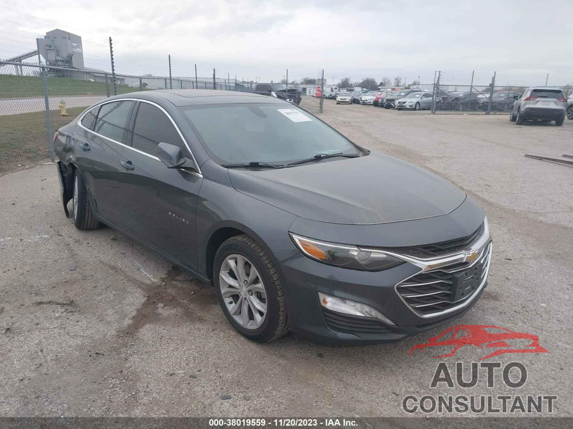 CHEVROLET MALIBU 2021 - 1G1ZD5ST3MF077022