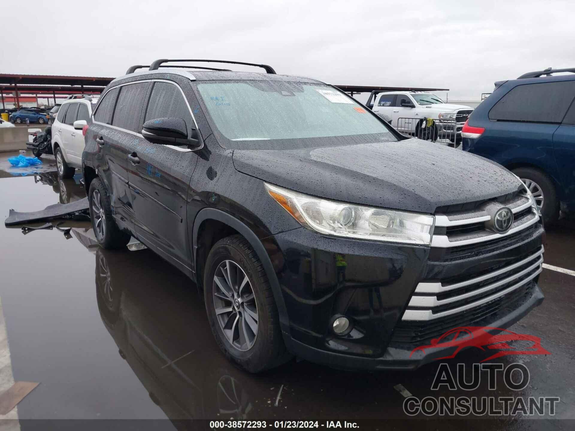 TOYOTA HIGHLANDER 2018 - 5TDJZRFH9JS818935