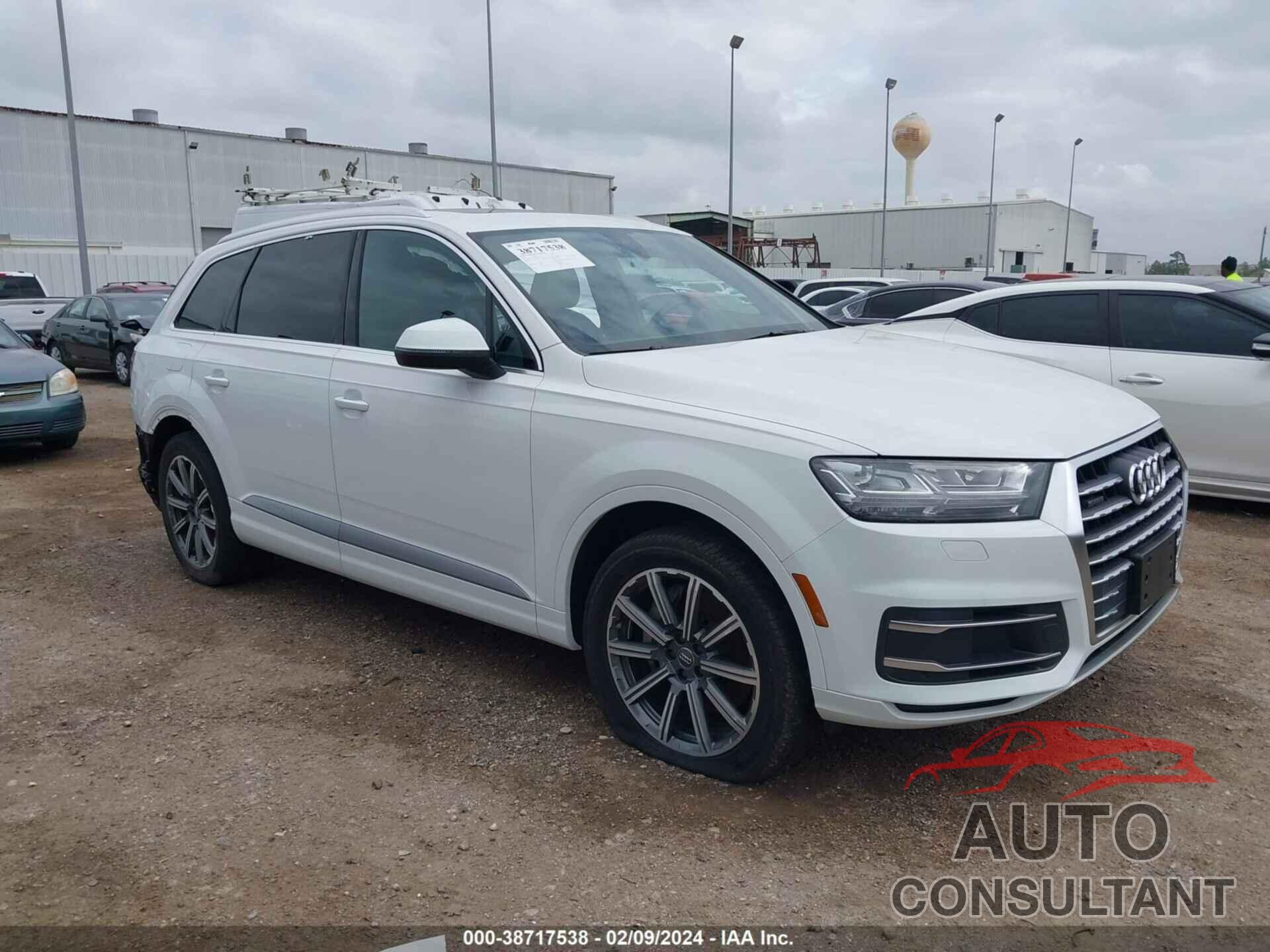 AUDI Q7 2019 - WA1LHAF75KD041150