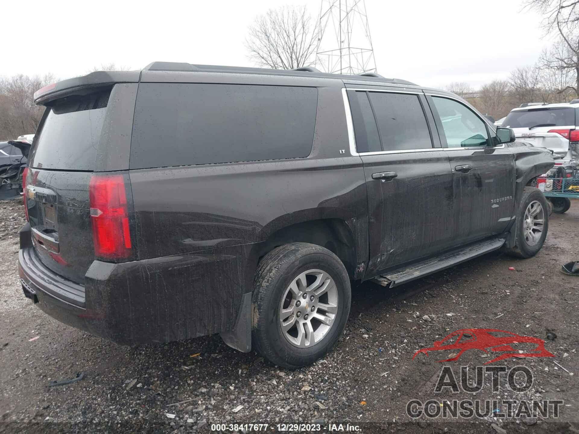 CHEVROLET SUBURBAN 2018 - 1GNSKHKCXJR138478