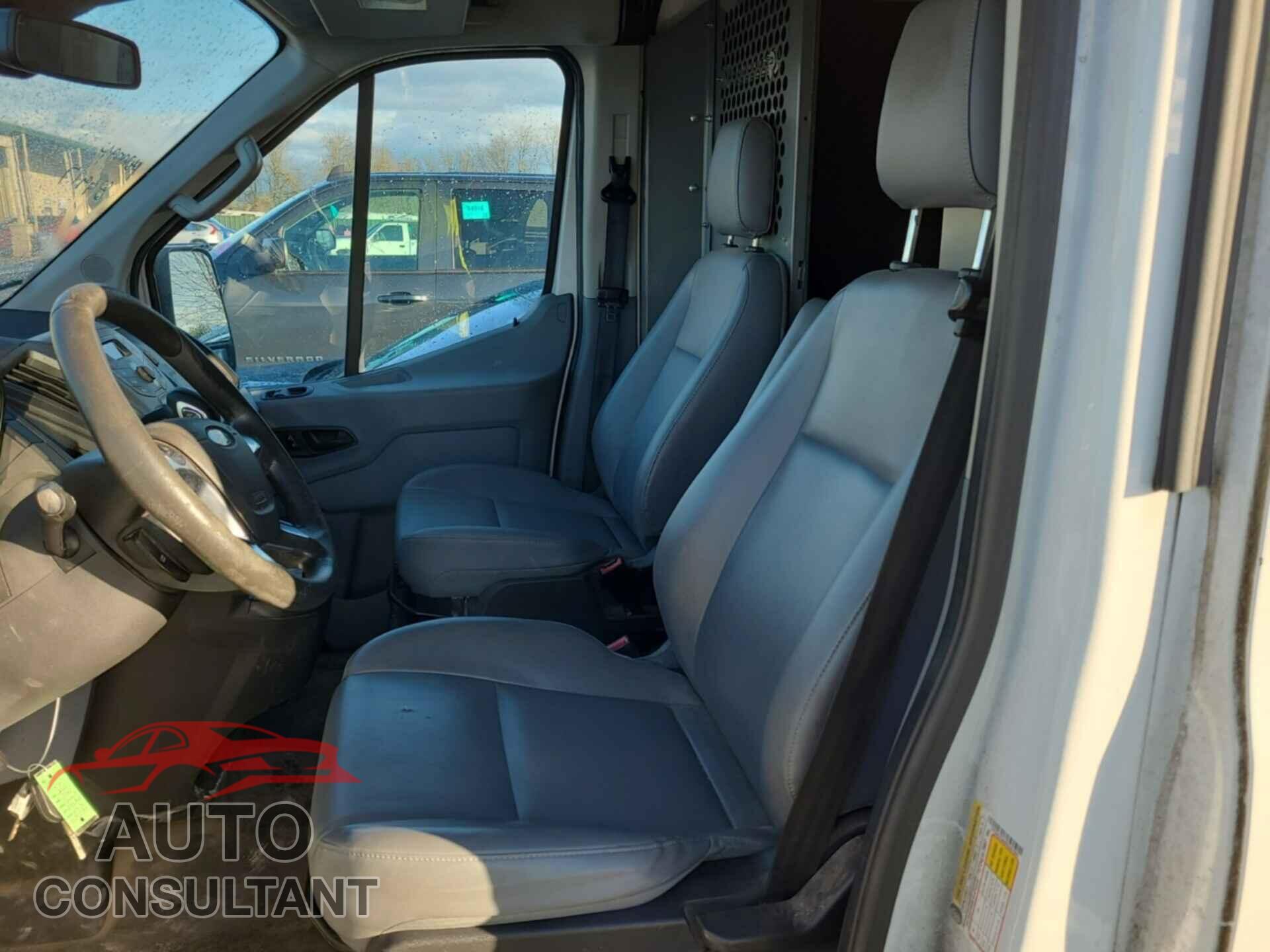 FORD TRANSIT-250 2015 - 1FTNR2CM9FKA07984