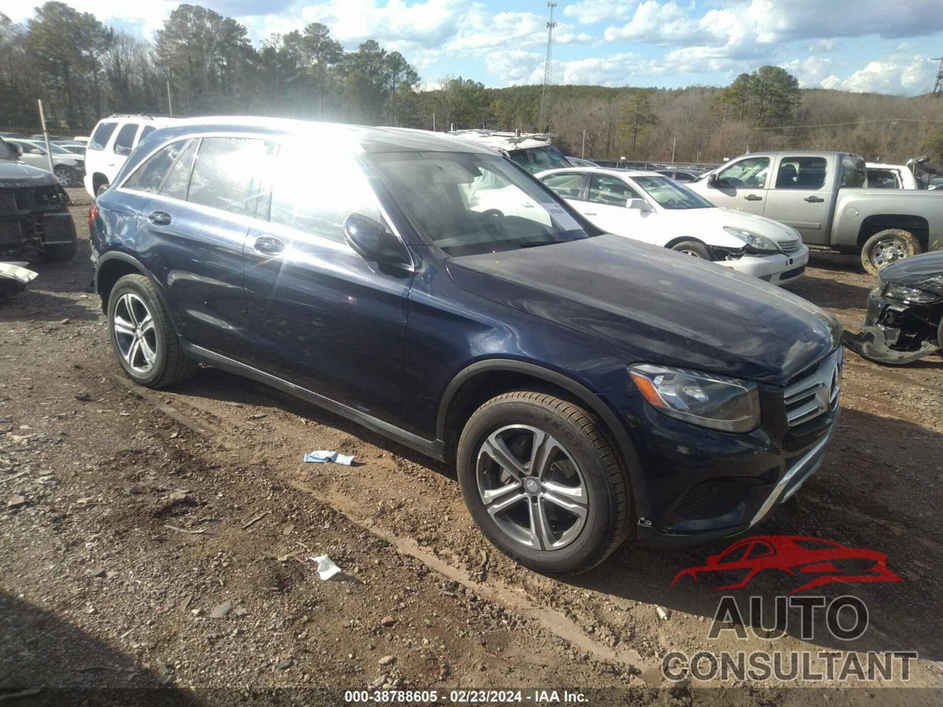 MERCEDES-BENZ GLC 2016 - WDC0G4JB0GF009379