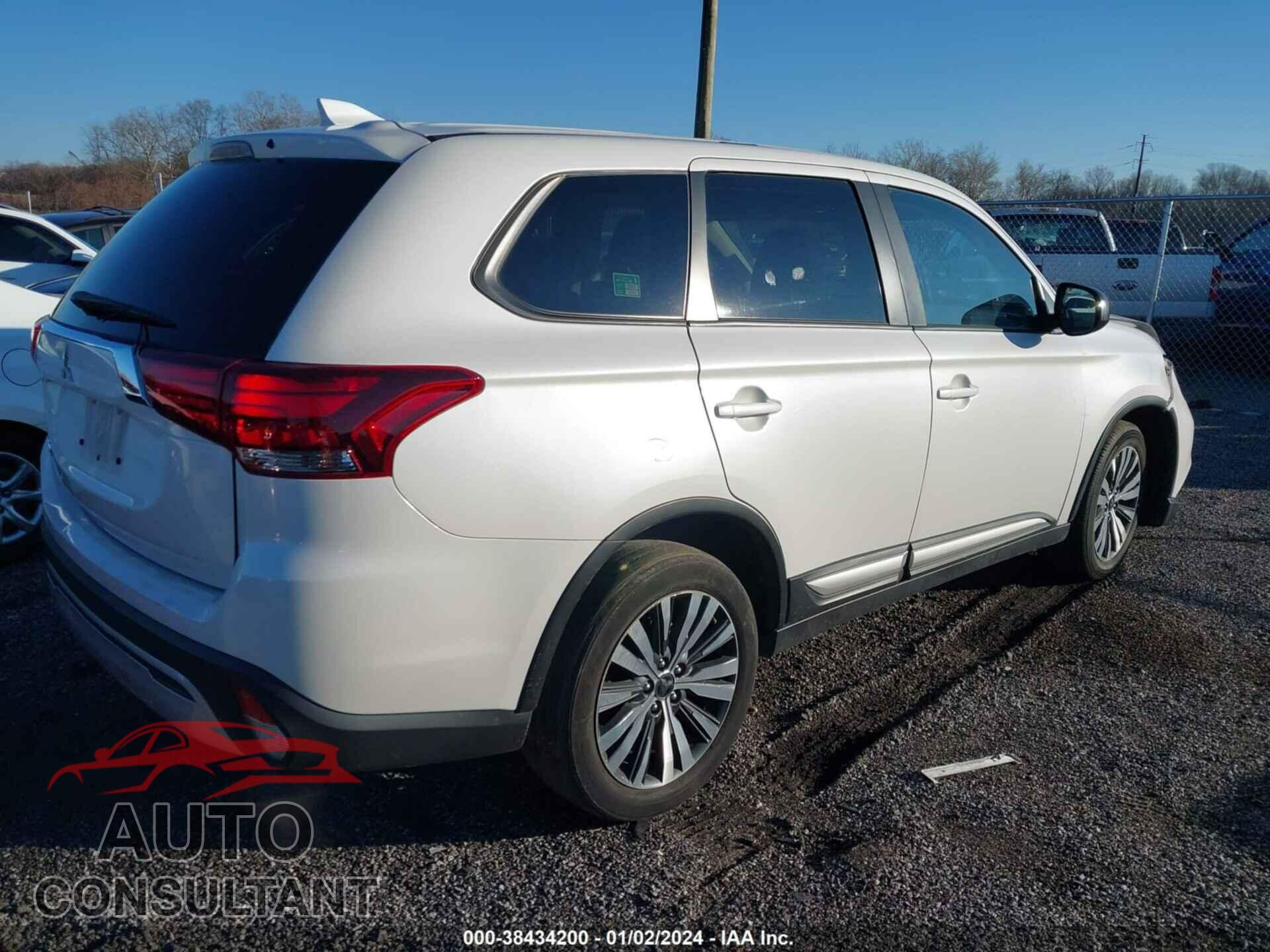 MITSUBISHI OUTLANDER 2020 - JA4AD2A37LZ013805
