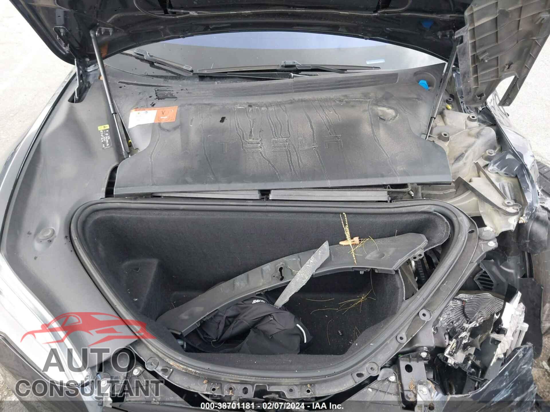 TESLA MODEL S 2018 - 5YJSA1E24JF260507
