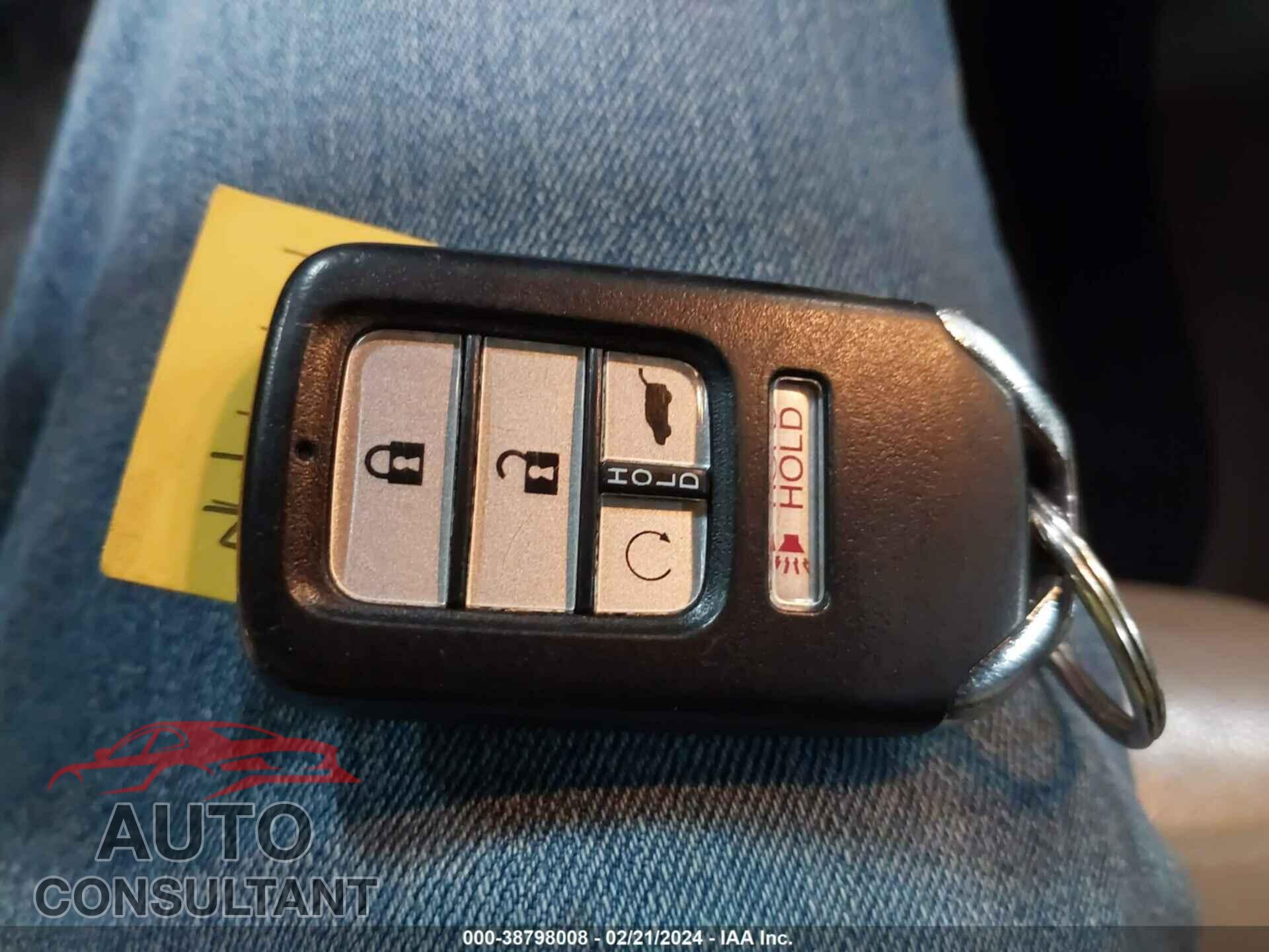 HONDA PILOT 2017 - 5FNYF6H94HB024077