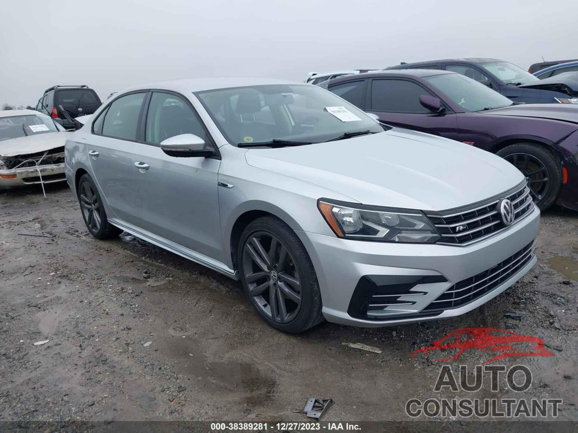 VOLKSWAGEN PASSAT 2018 - 1VWAA7A37JC029866