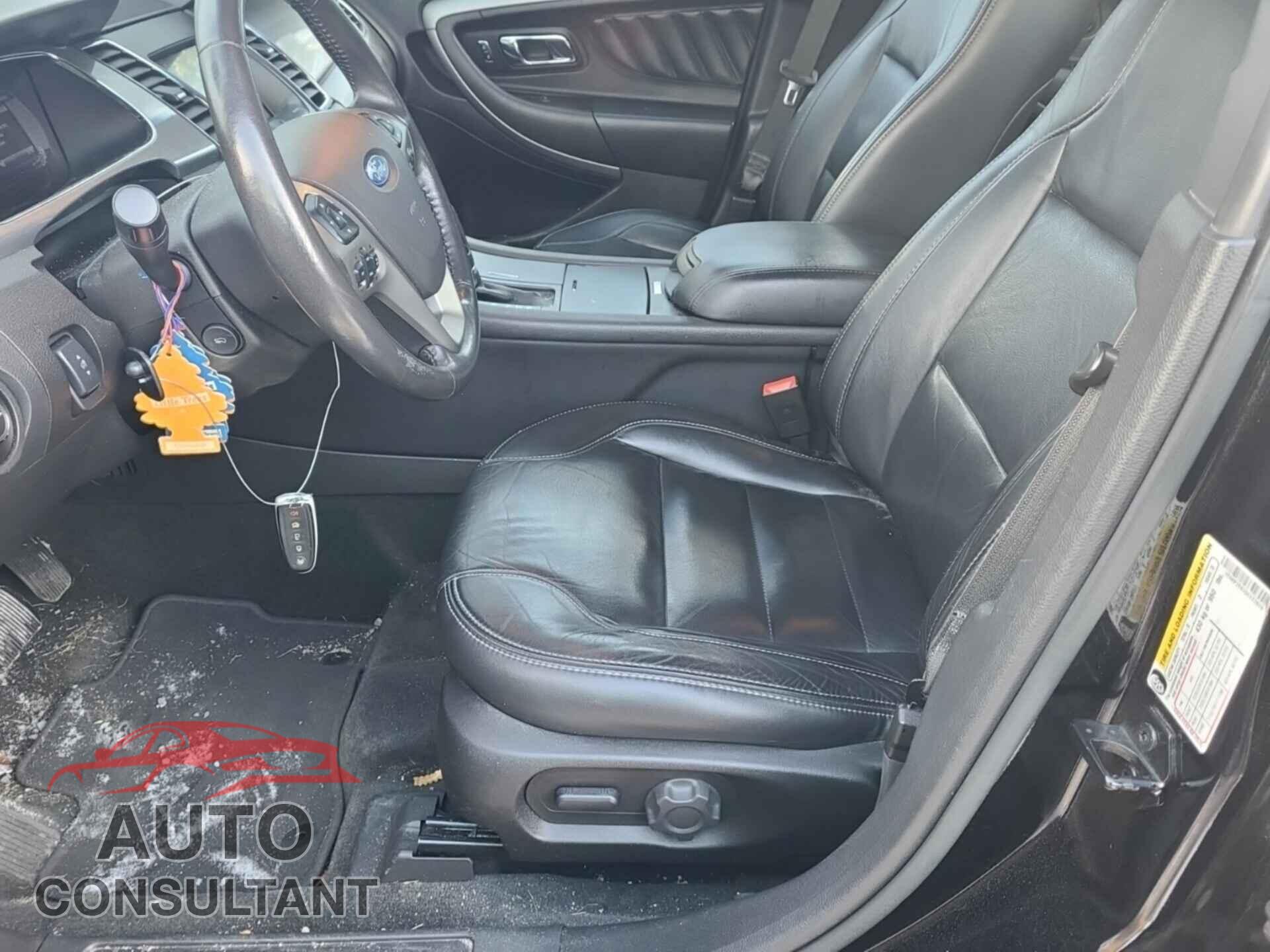 FORD TAURUS 2016 - 1FAHP2E81GG133916
