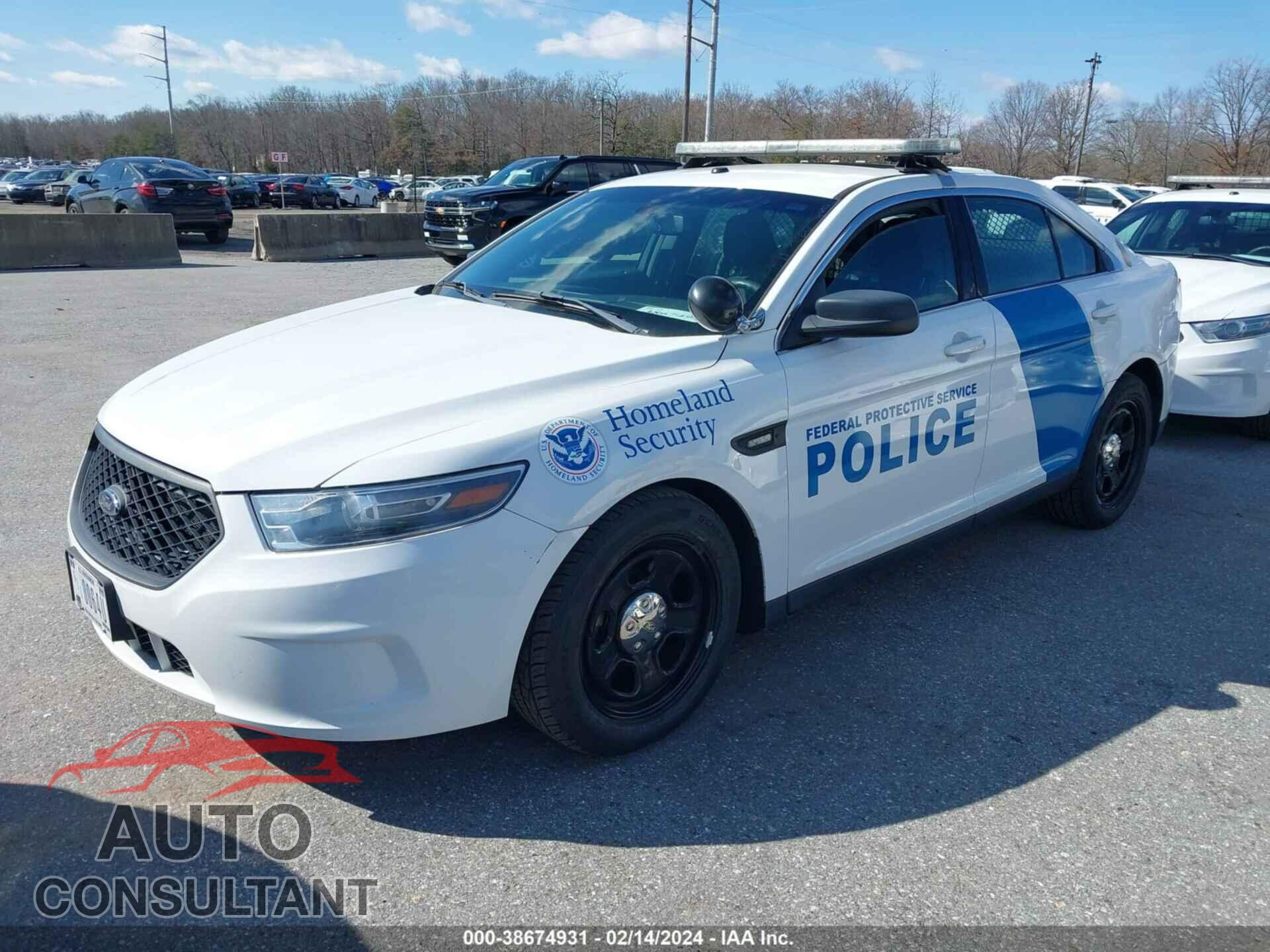 FORD TAURUS 2017 - 1FAHP2L89HG105947