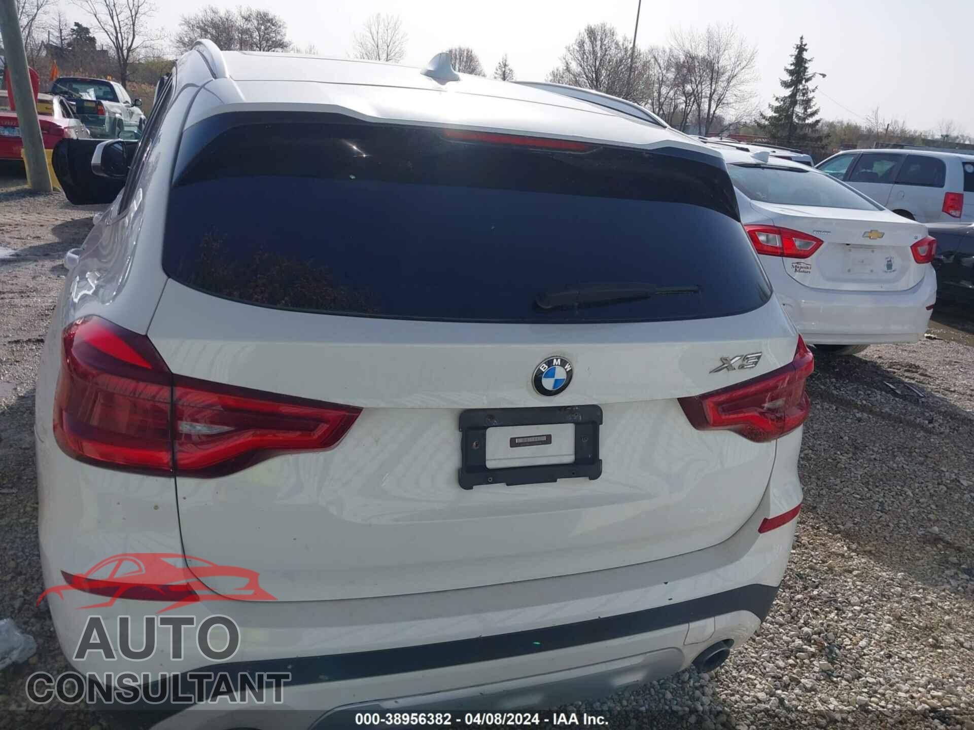 BMW X3 2018 - 5UXTR9C51JLC72718