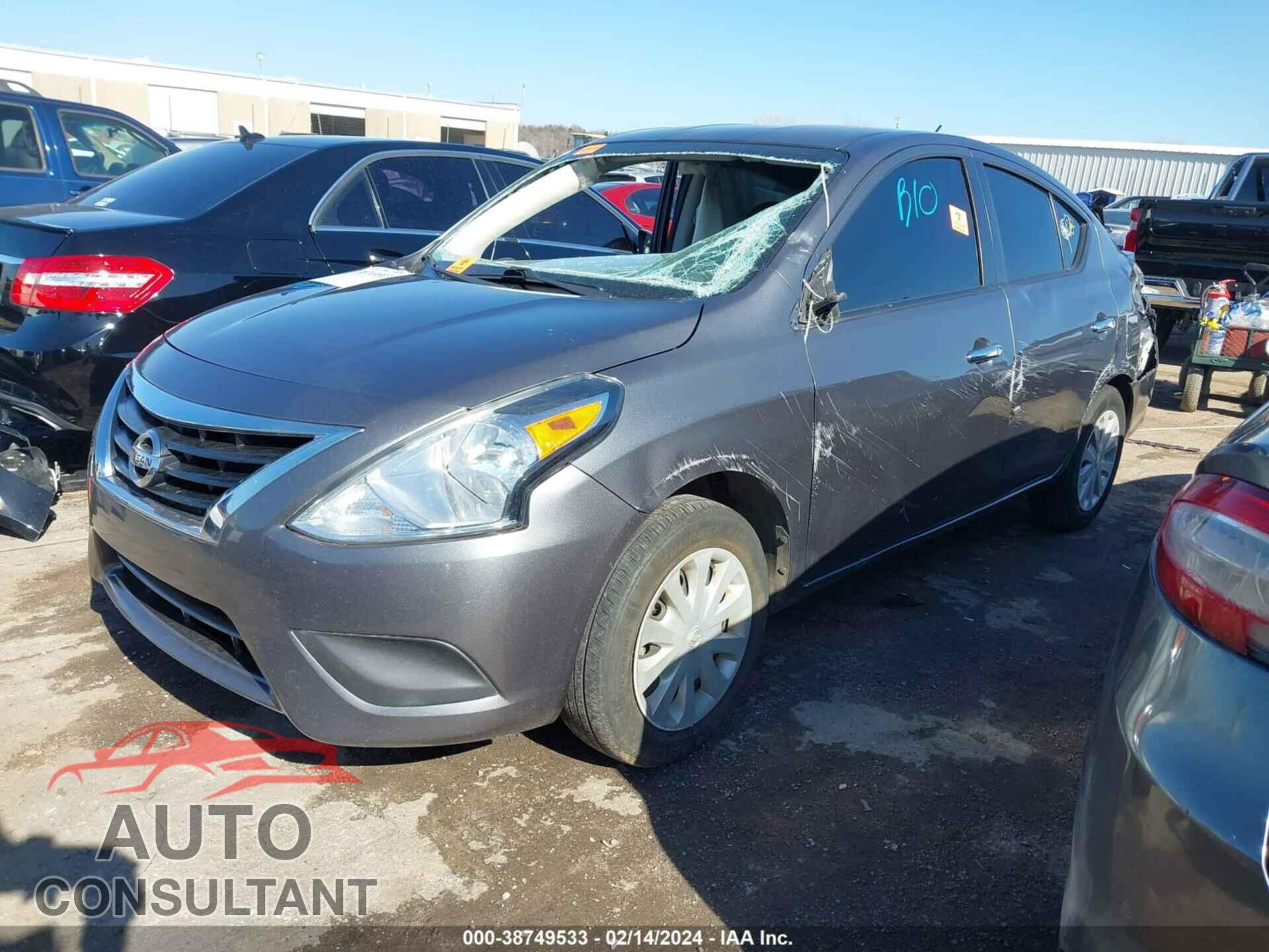 NISSAN VERSA 2019 - 3N1CN7AP3KL824974