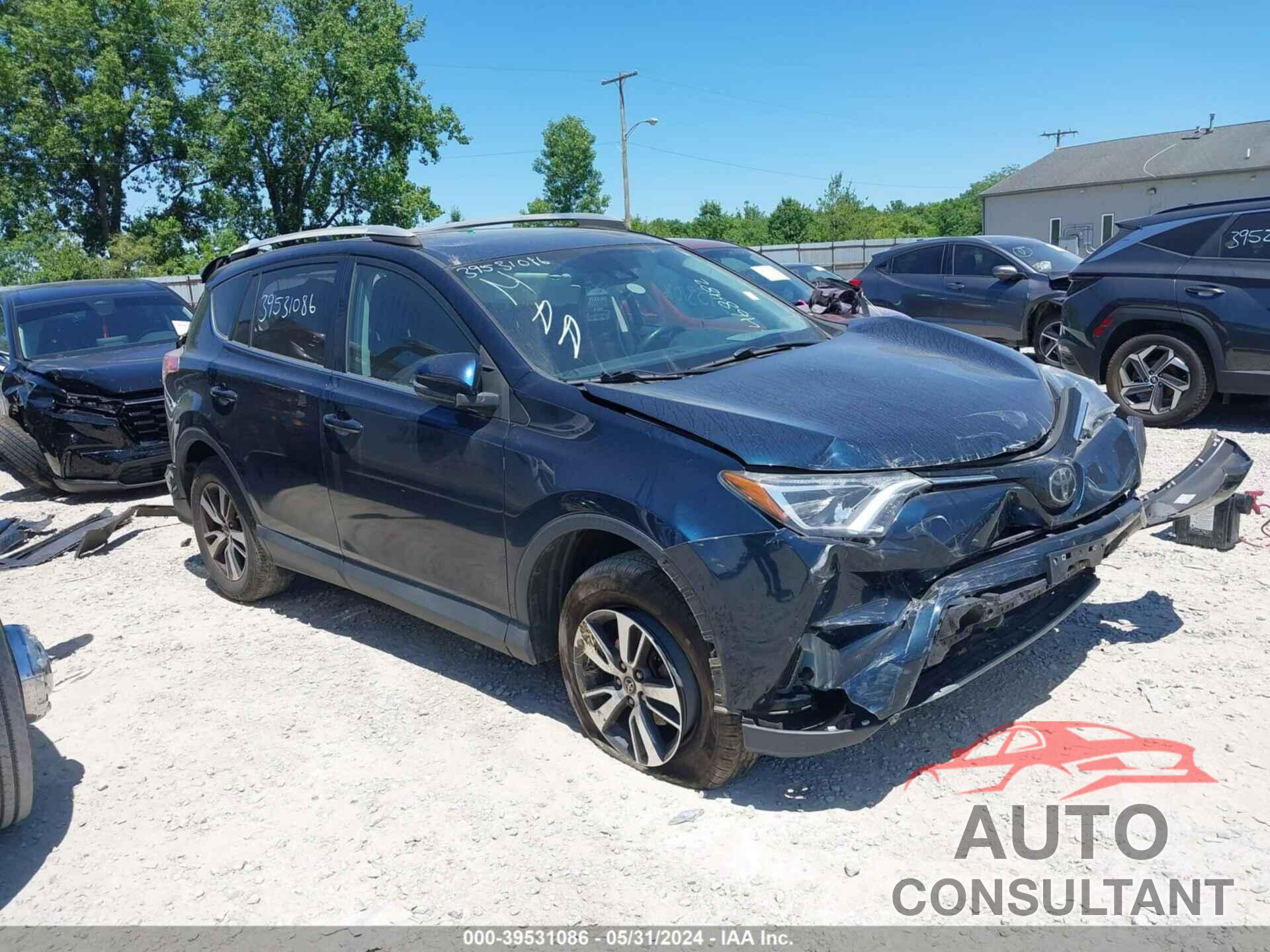 TOYOTA RAV4 2018 - 2T3WFREV5JW468482