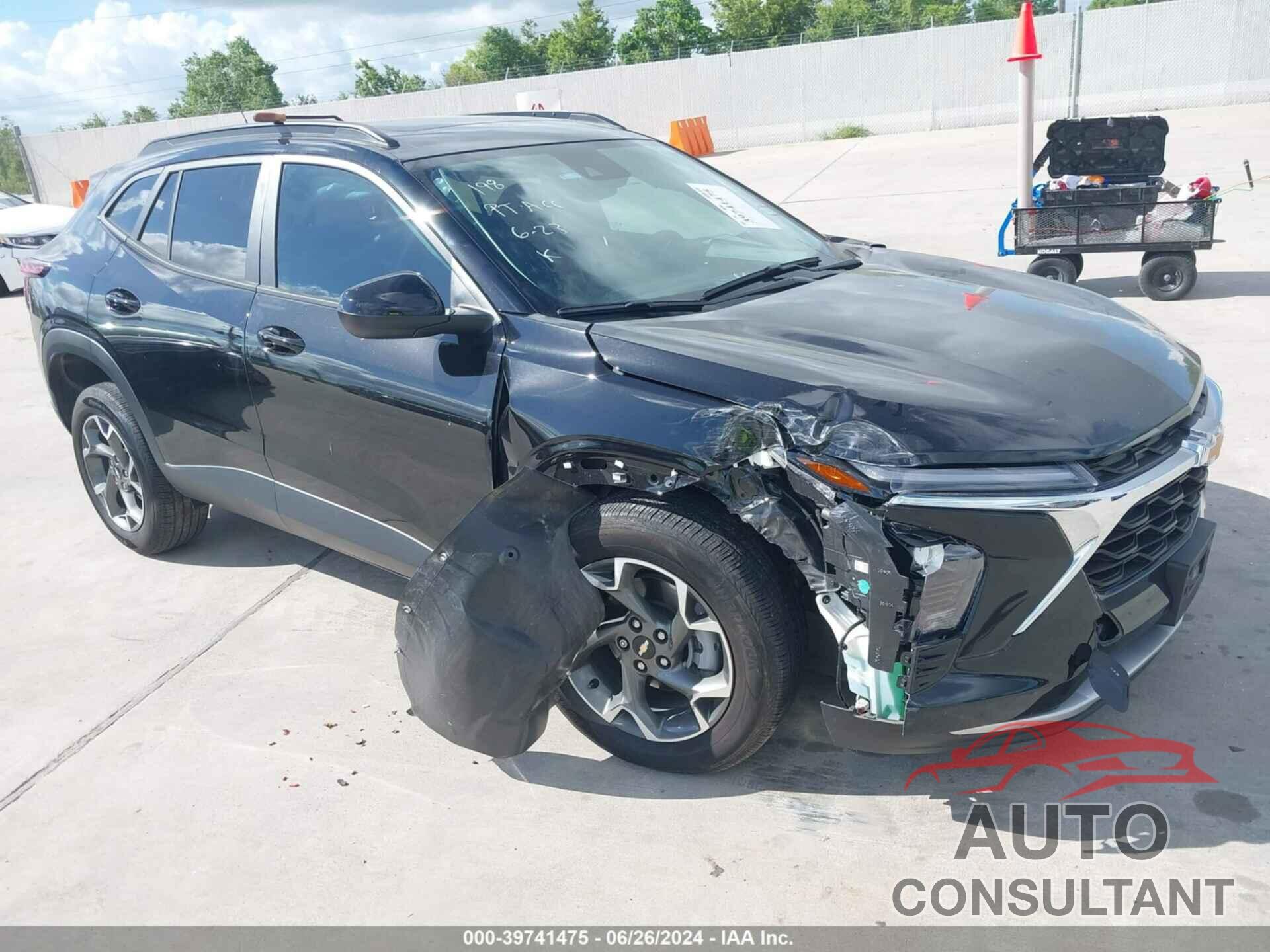 CHEVROLET TRAX 2024 - KL77LHE27RC013545