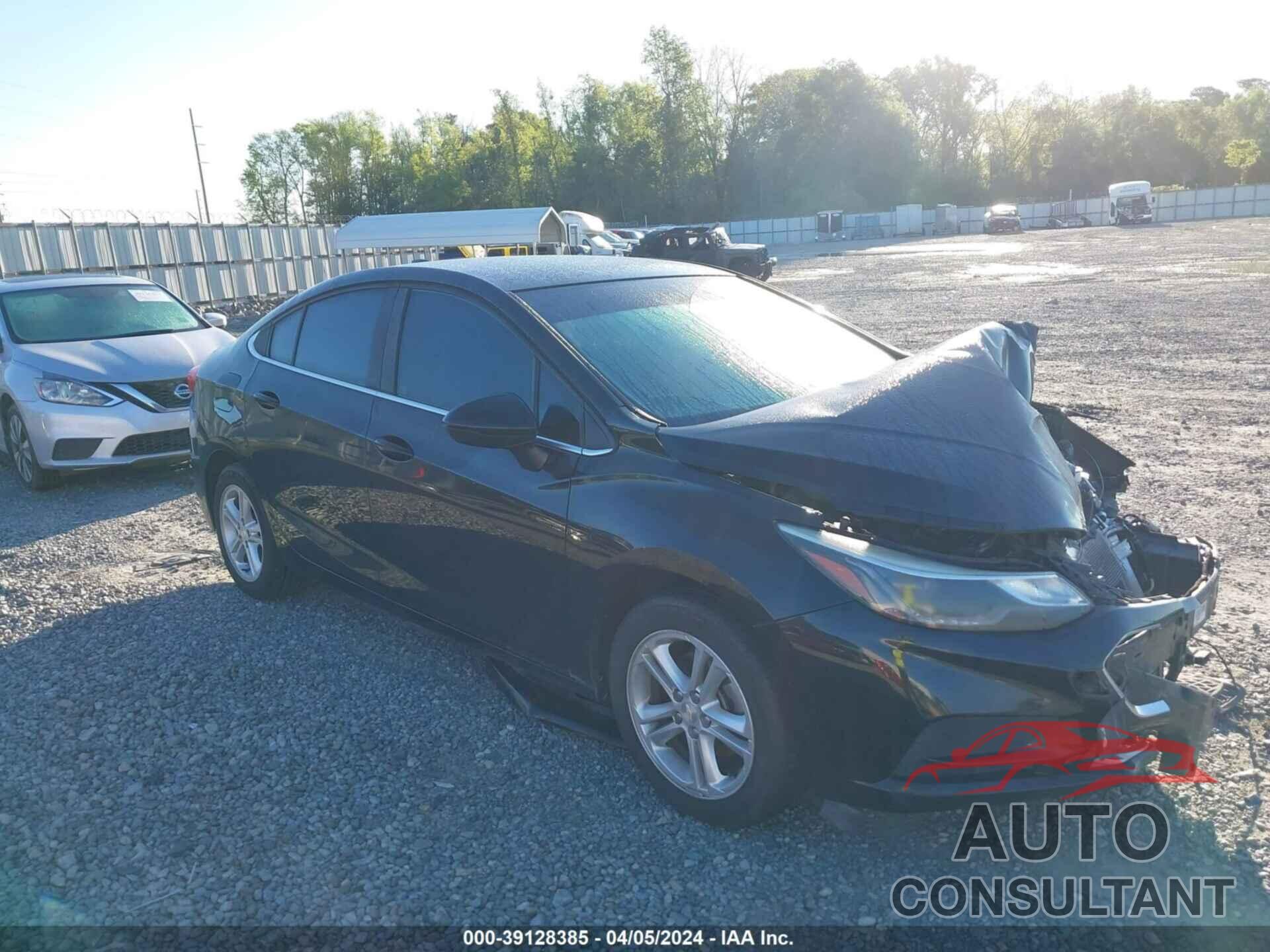 CHEVROLET CRUZE 2018 - 1G1BE5SM4J7143557