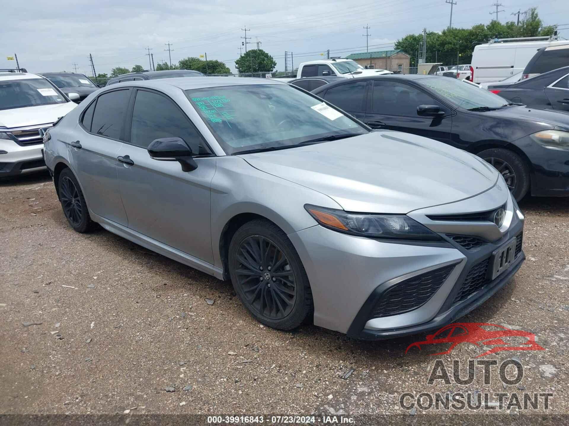 TOYOTA CAMRY 2022 - 4T1G11AK4NU033600
