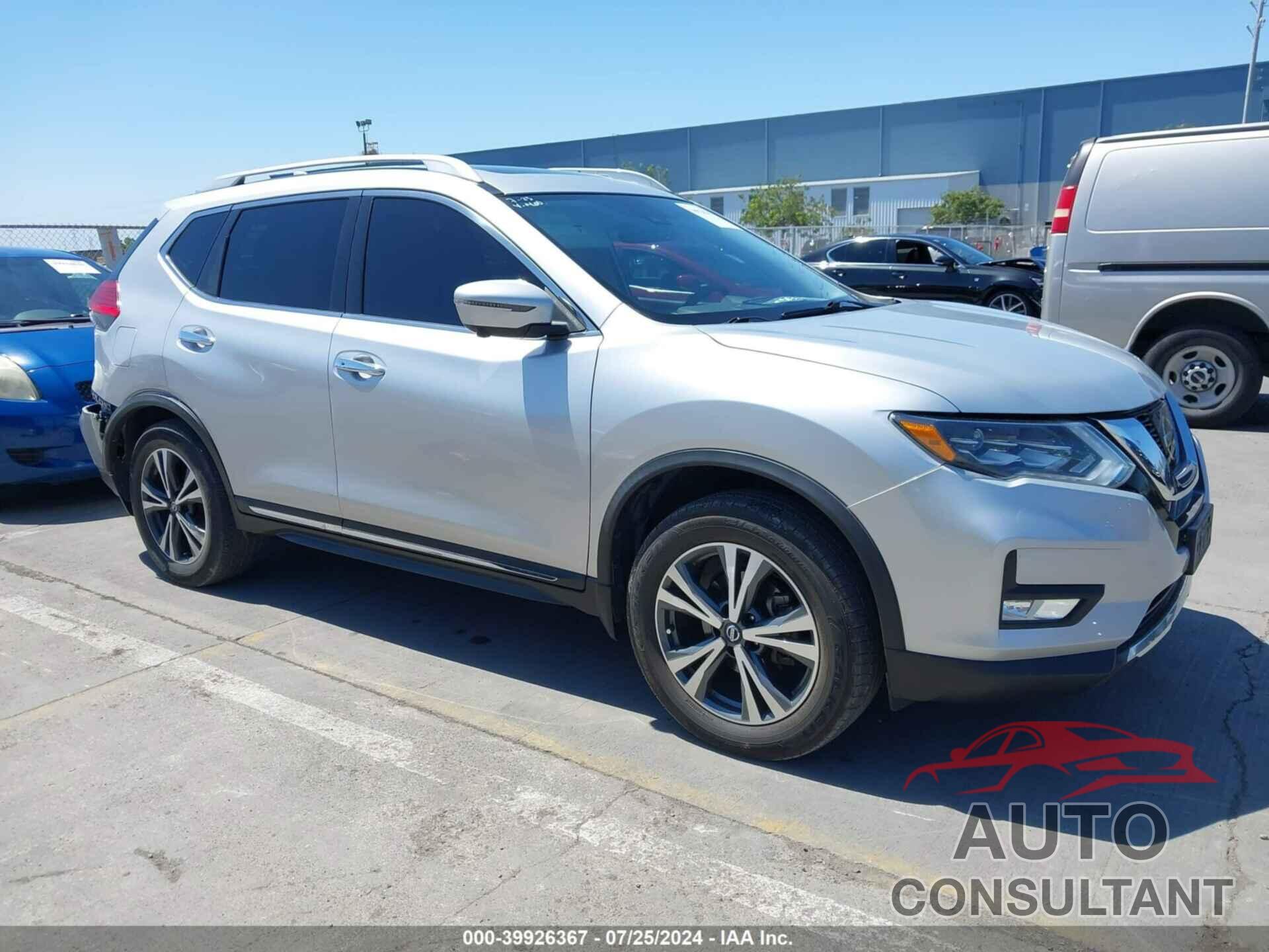 NISSAN ROGUE 2017 - JN8AT2MV6HW280002