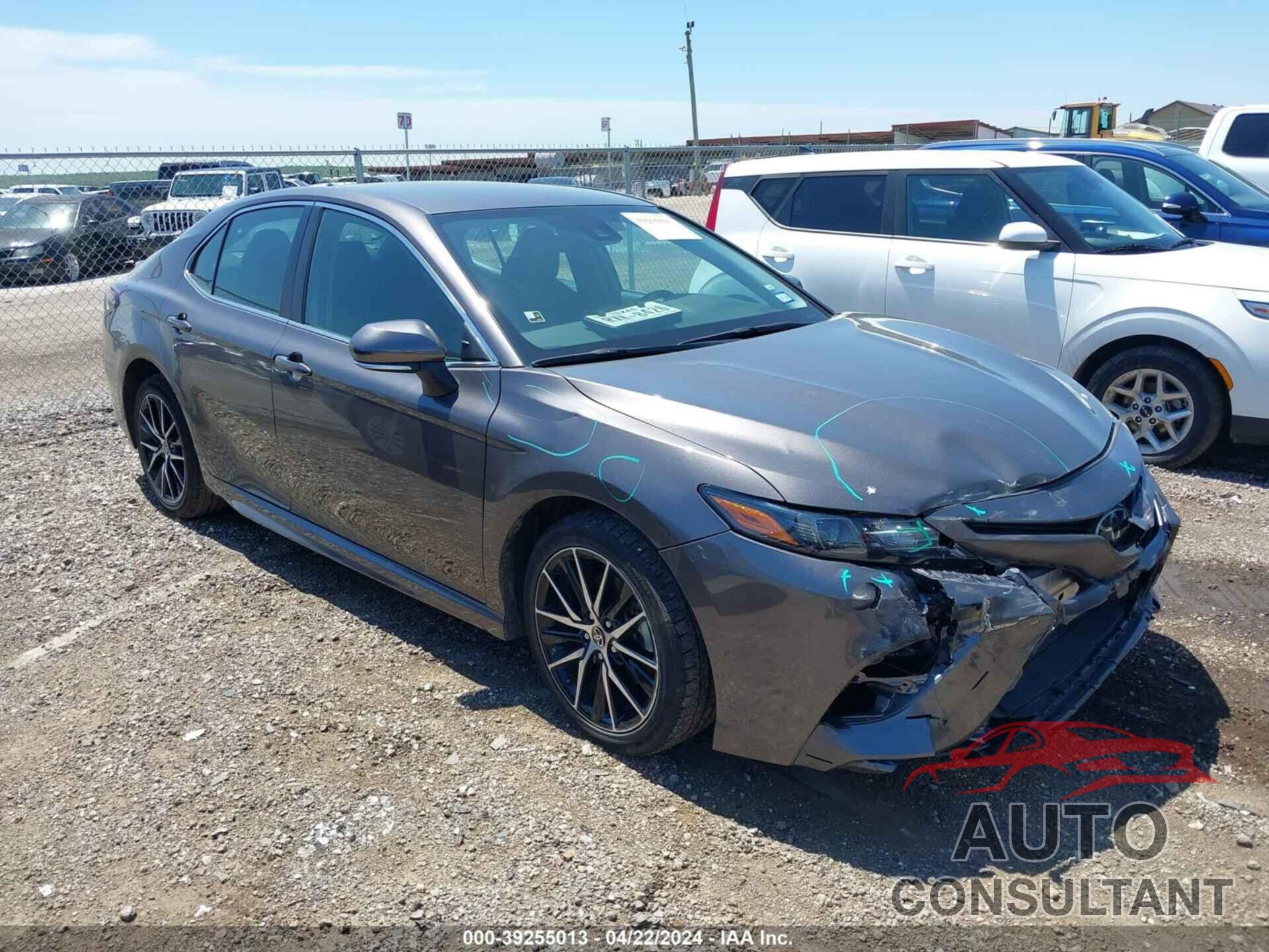 TOYOTA CAMRY 2023 - 4T1G11AK4PU725066