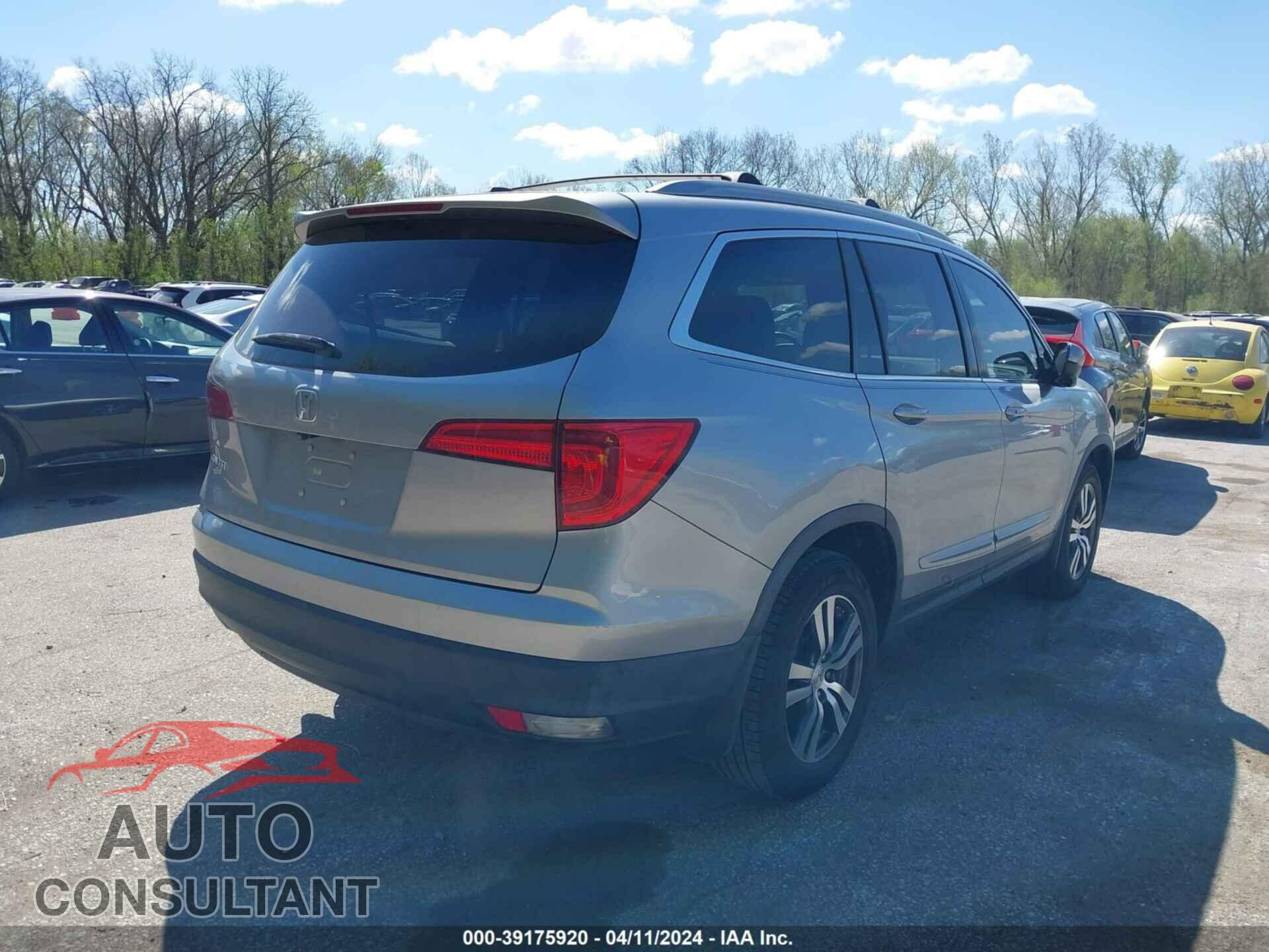 HONDA PILOT 2017 - 5FNYF5H74HB004968