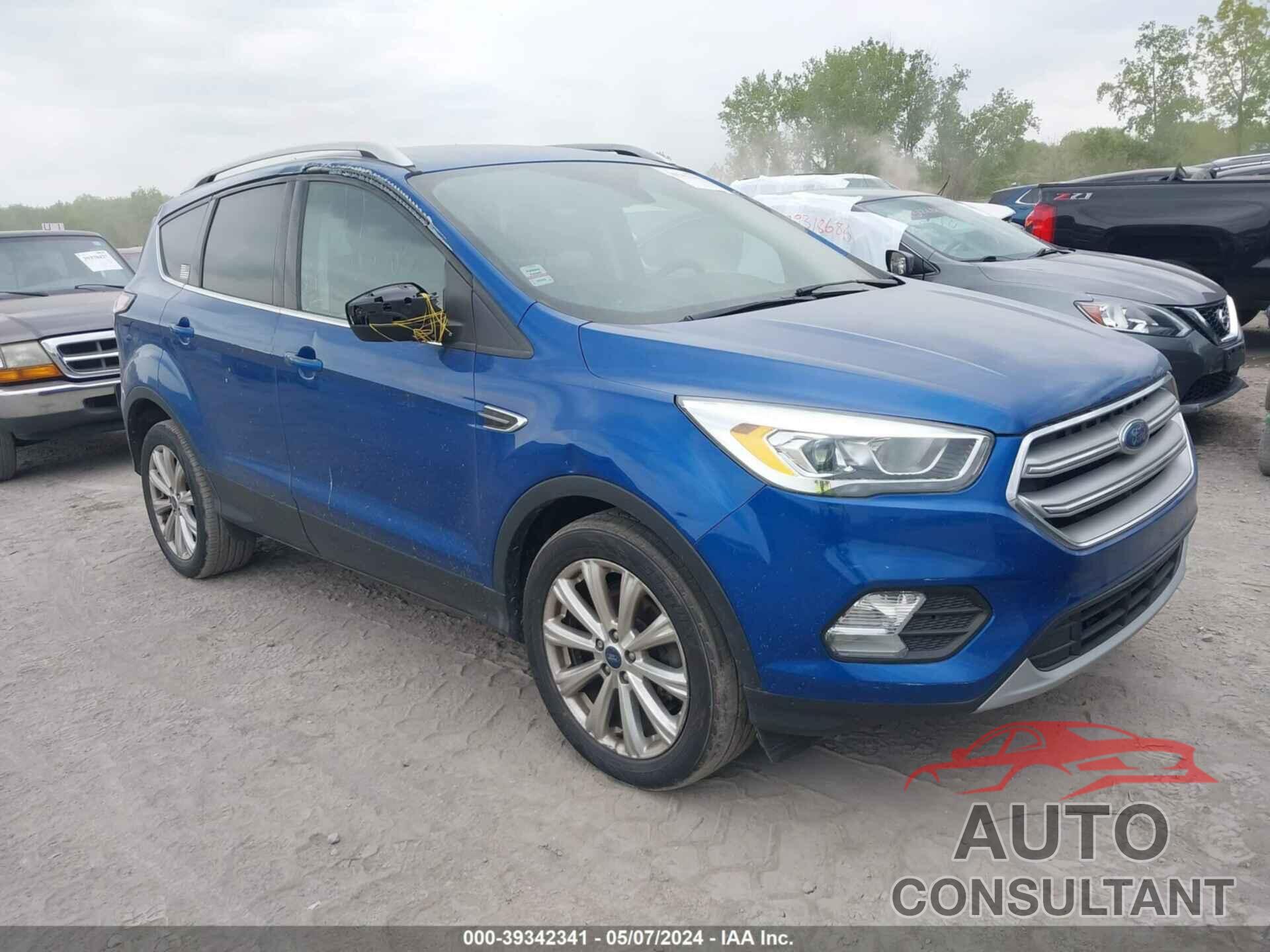 FORD ESCAPE 2017 - 1FMCU0JDXHUD52506