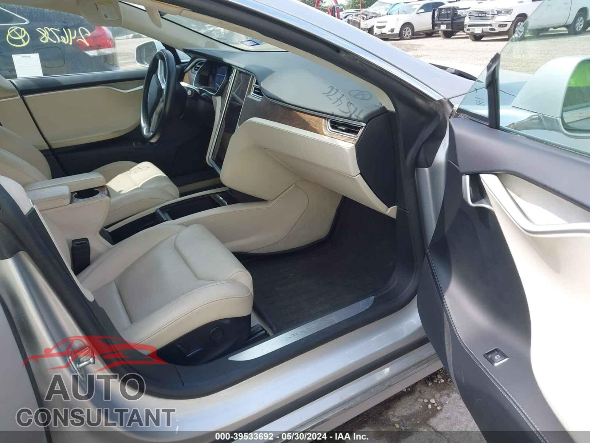 TESLA MODEL S 2018 - 5YJSA1E28JF246738
