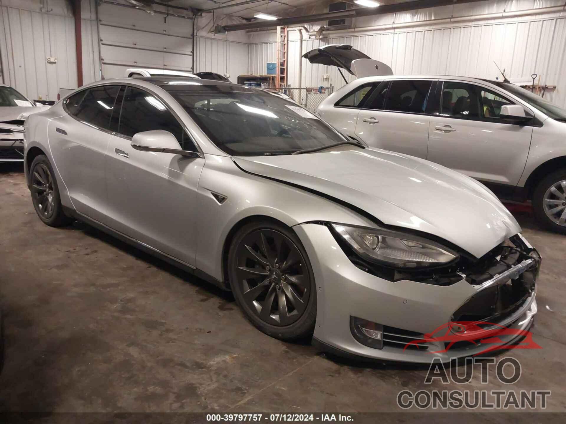 TESLA MODEL S 2016 - 5YJSA1E24GF132647