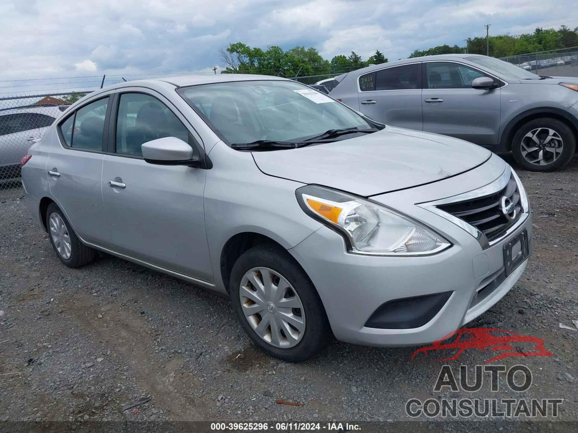 NISSAN VERSA 2018 - 3N1CN7AP6JK437484