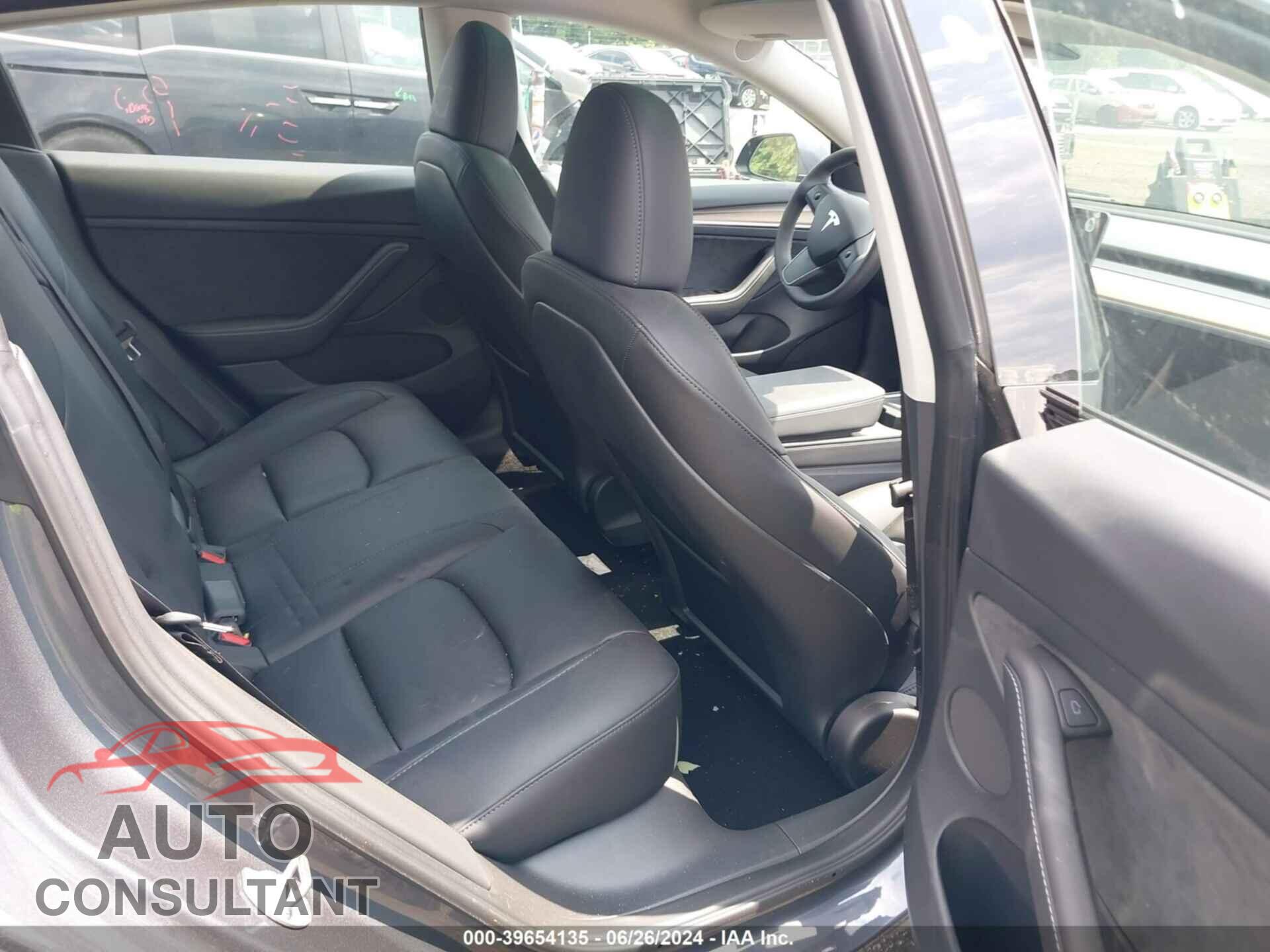TESLA MODEL 3 2023 - 5YJ3E1EC9PF636712