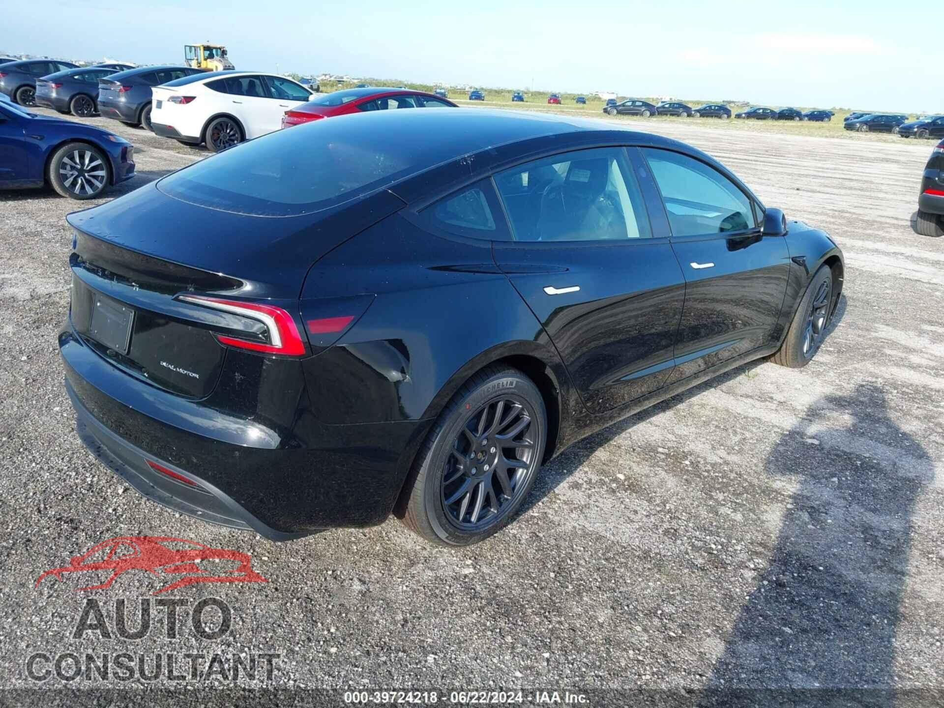 TESLA MODEL 3 2024 - 5YJ3E1EB3RF766768