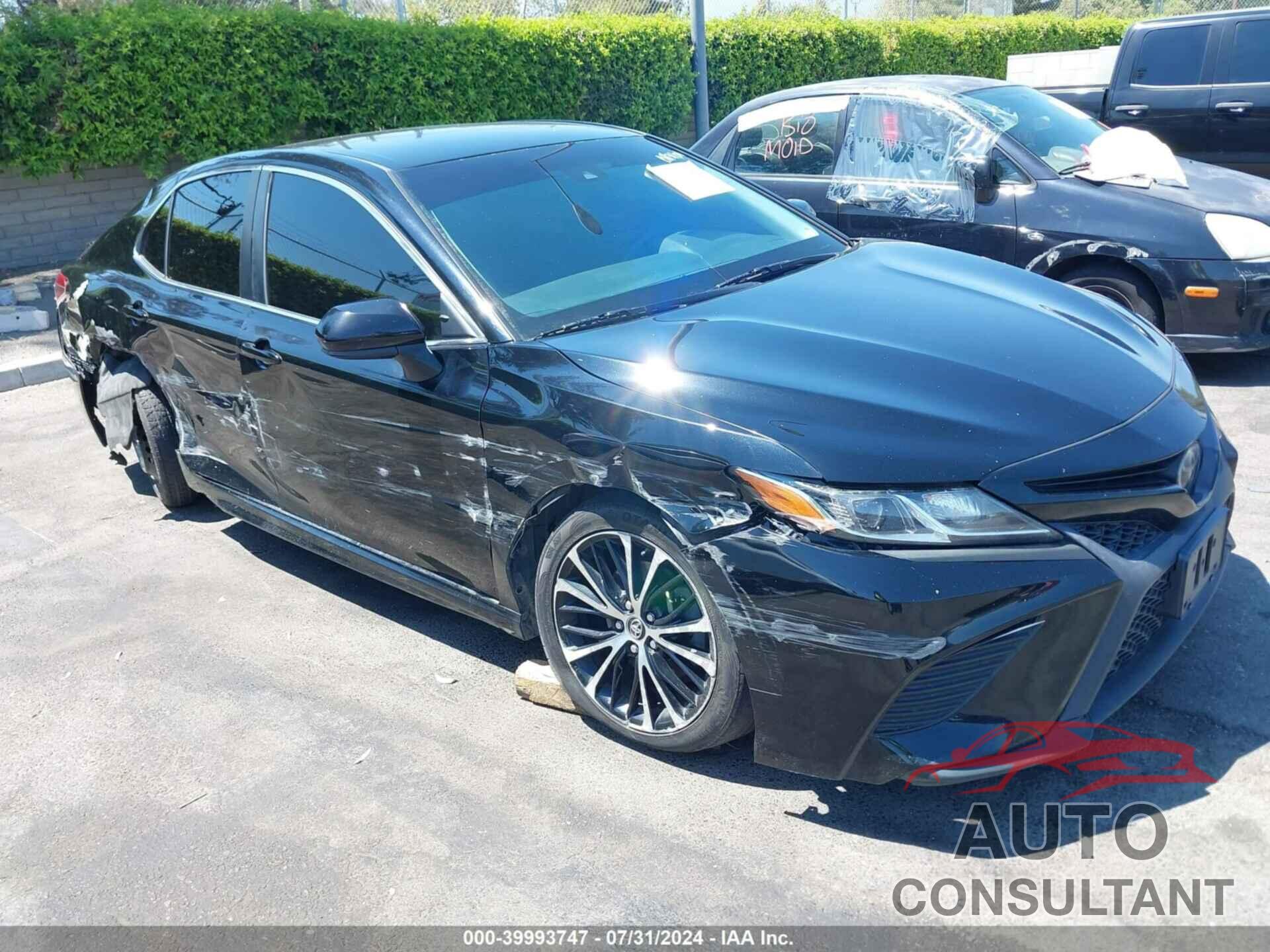 TOYOTA CAMRY 2018 - JTNB11HK2J3026581