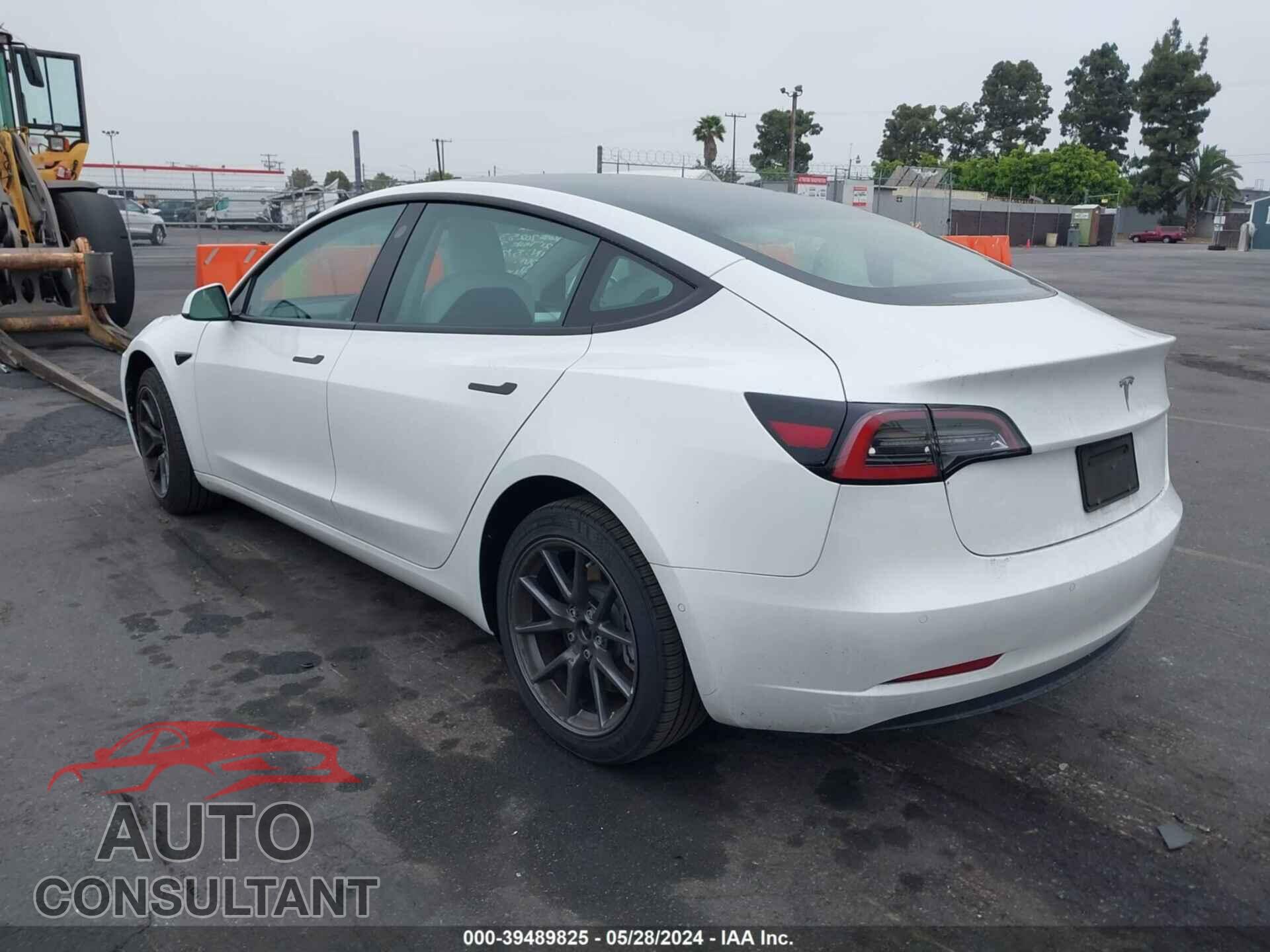 TESLA MODEL 3 2021 - 5YJ3E1EA7MF052884