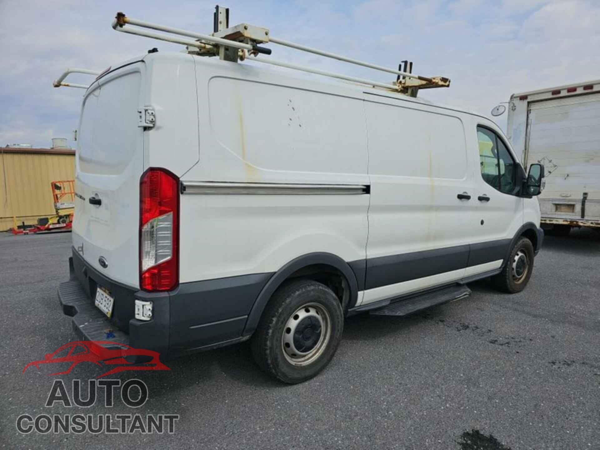 FORD TRANSIT 2017 - 1FTYR1YMXHKB43544