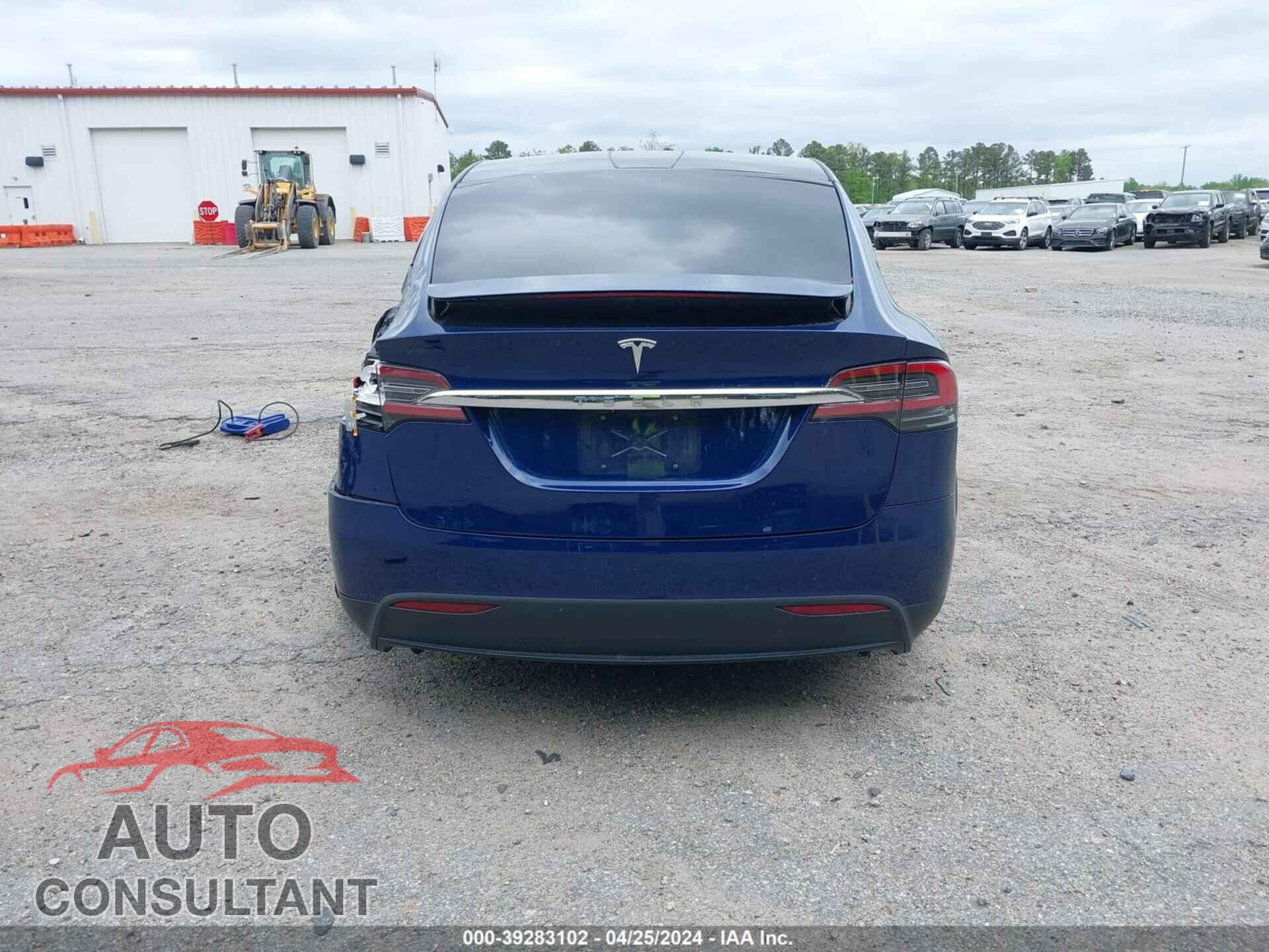 TESLA MODEL X 2018 - 5YJXCAE20JF103377