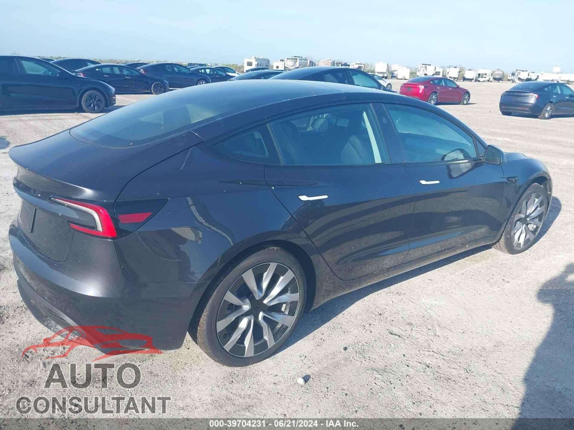 TESLA MODEL 3 2024 - 5YJ3E1EA0RF752107