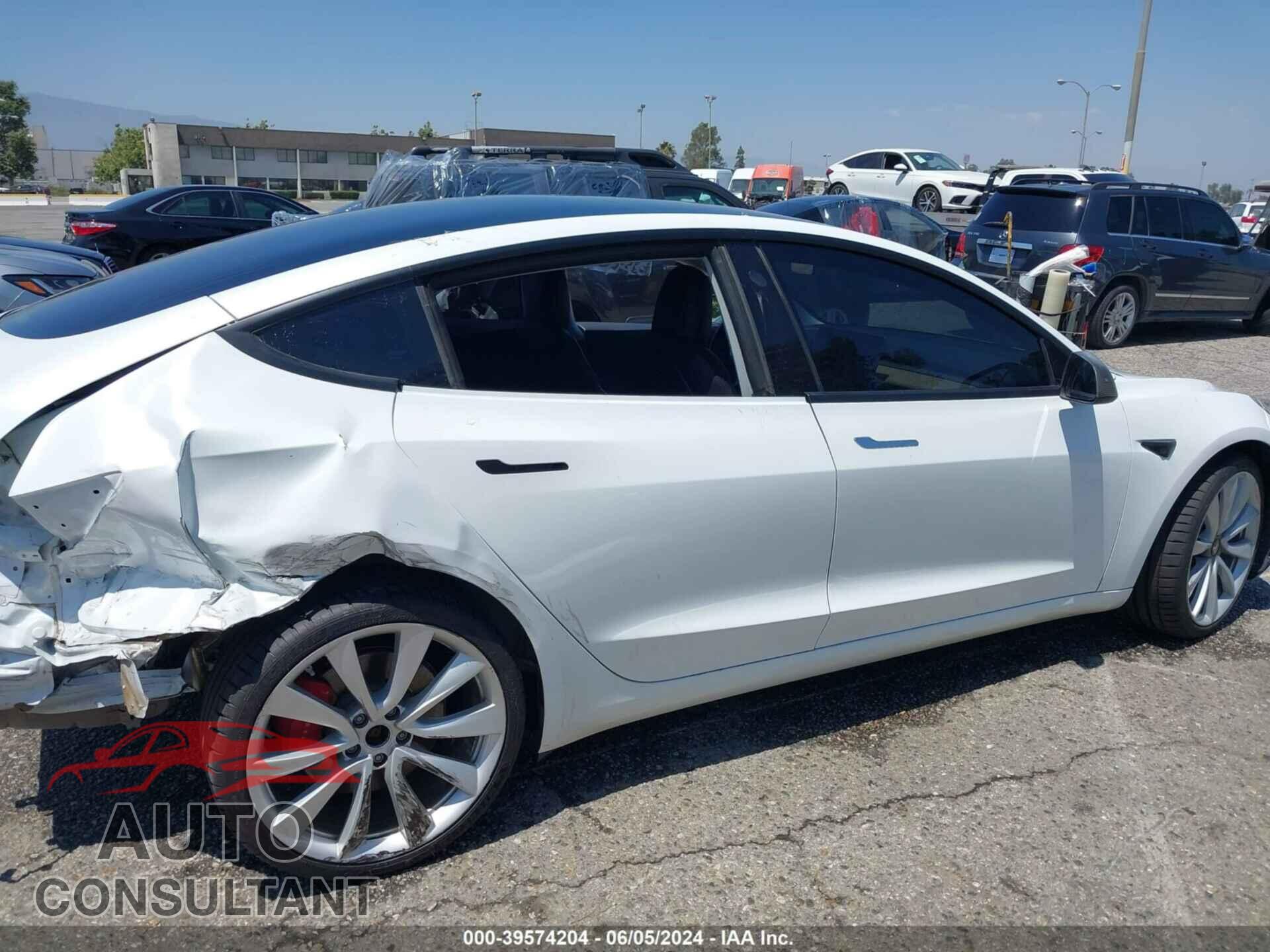 TESLA MODEL 3 2018 - 5YJ3E1EB1JF084301
