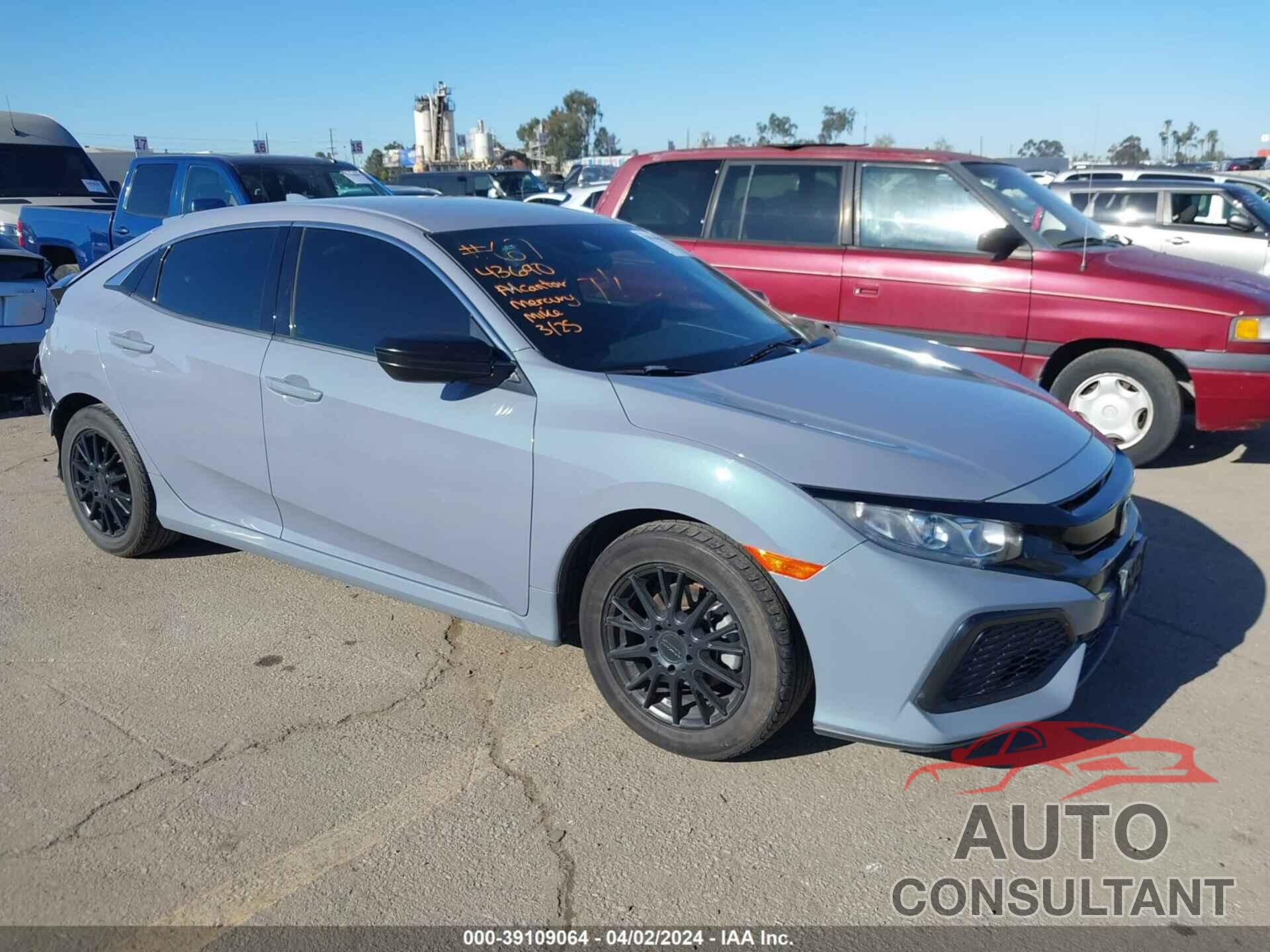 HONDA CIVIC 2019 - SHHFK7H34KU405261