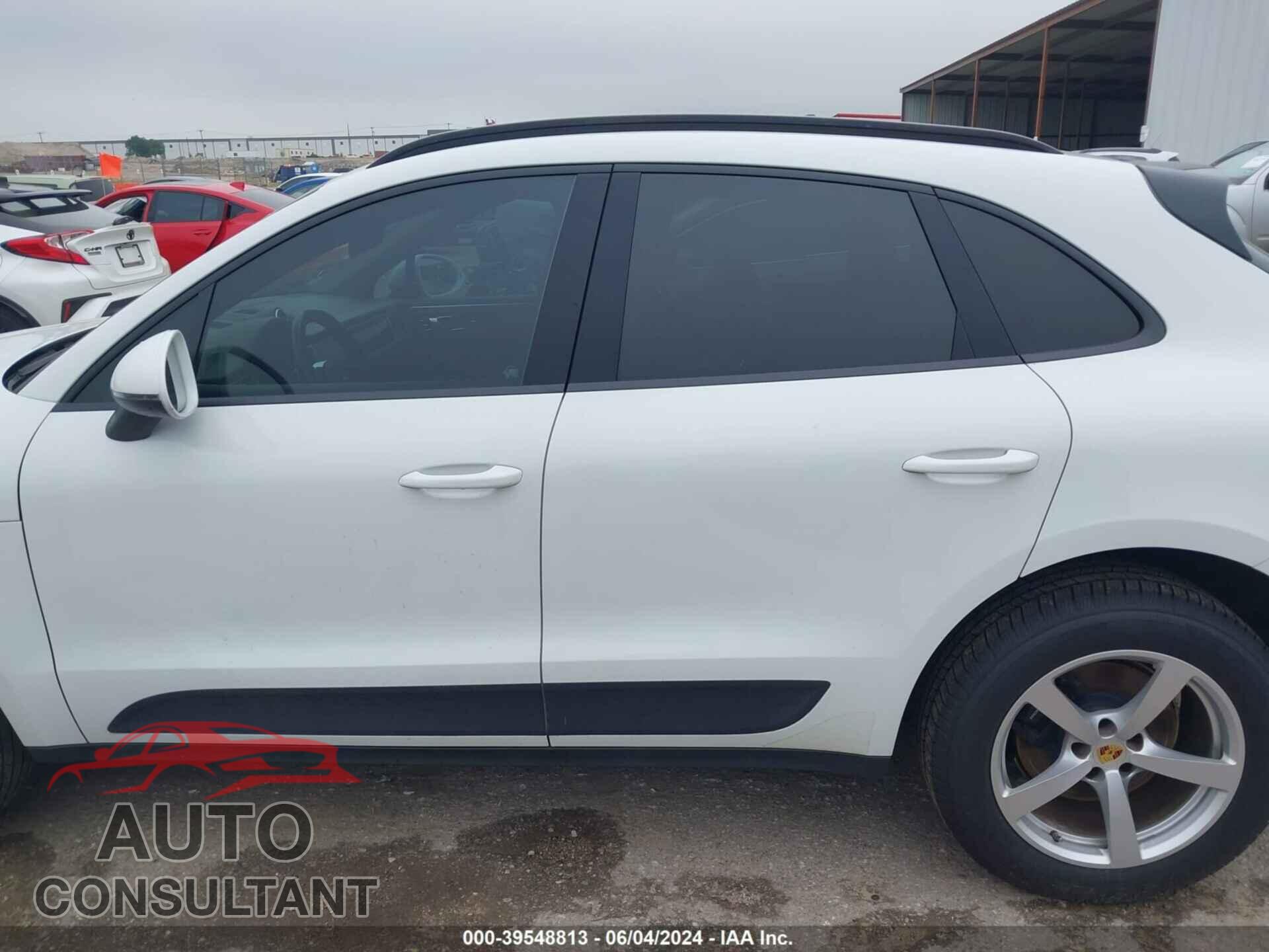 PORSCHE MACAN 2017 - WP1AA2A50HLB83836