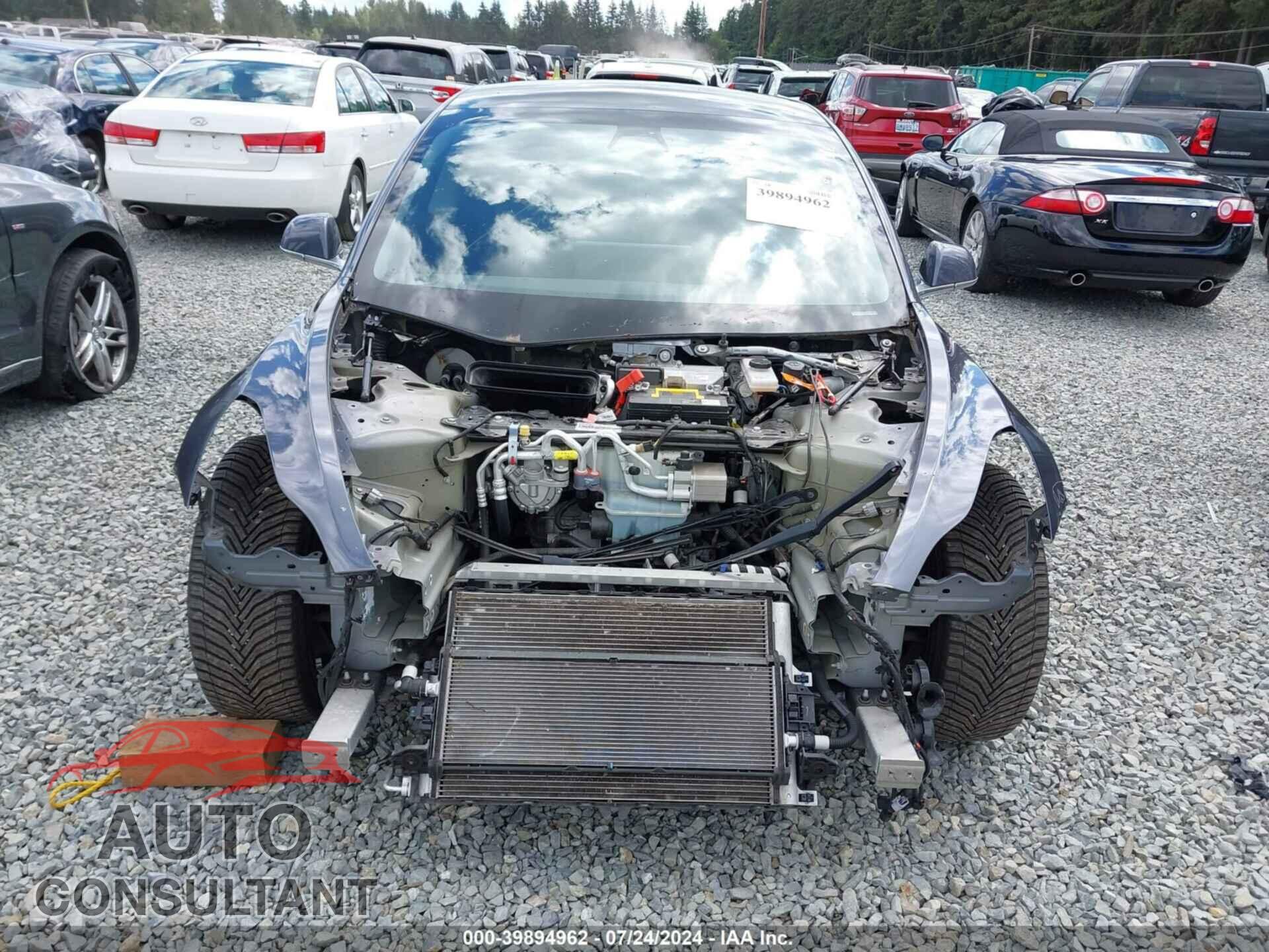 TESLA MODEL 3 2020 - 5YJ3E1EB2LF800786