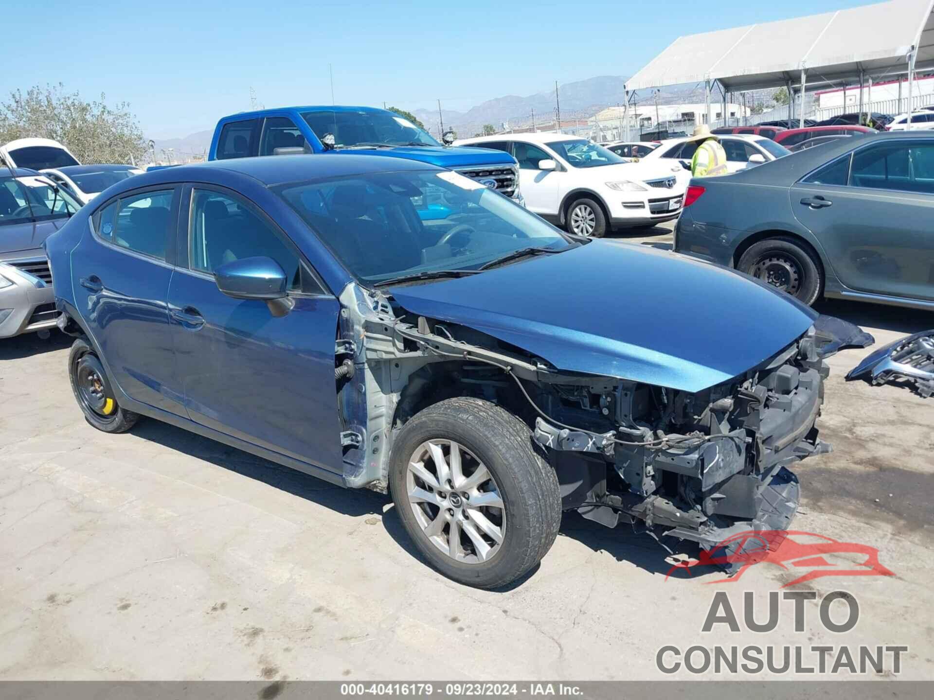 MAZDA MAZDA3 2018 - 3MZBN1U78JM241100