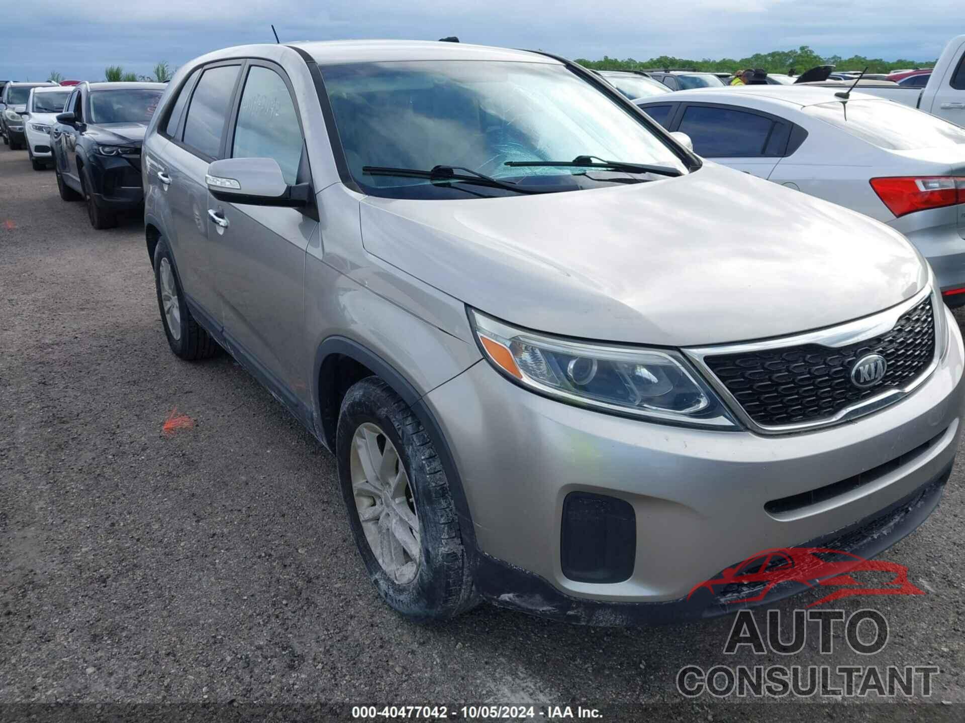 KIA SORENTO 2015 - 5XYKT3A69FG643423