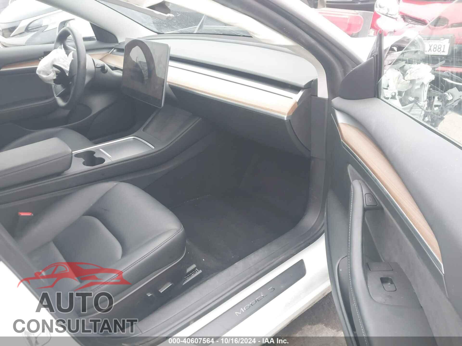 TESLA MODEL 3 2022 - 5YJ3E1EA8NF332332