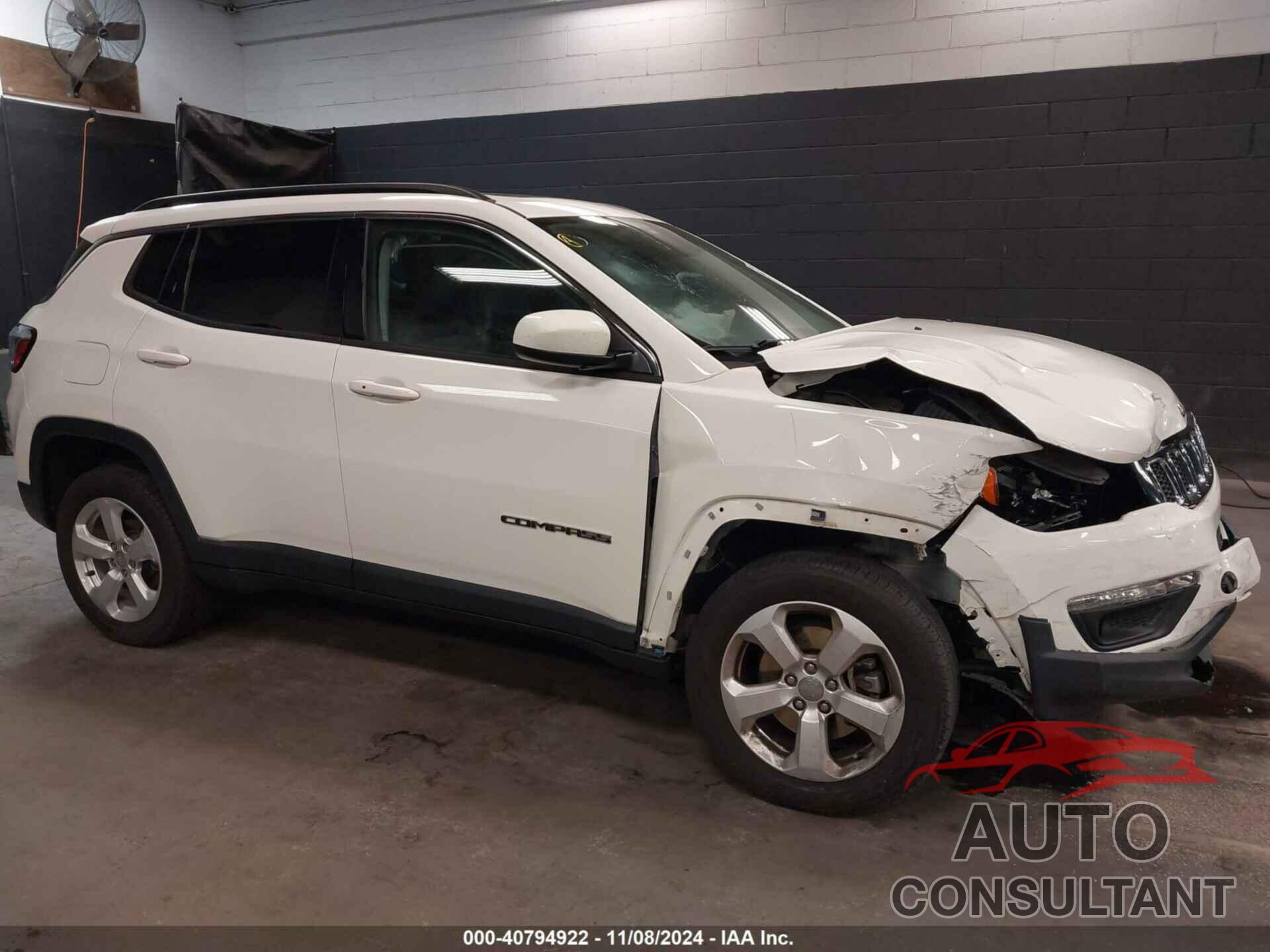 JEEP COMPASS 2018 - 3C4NJDBB0JT161882