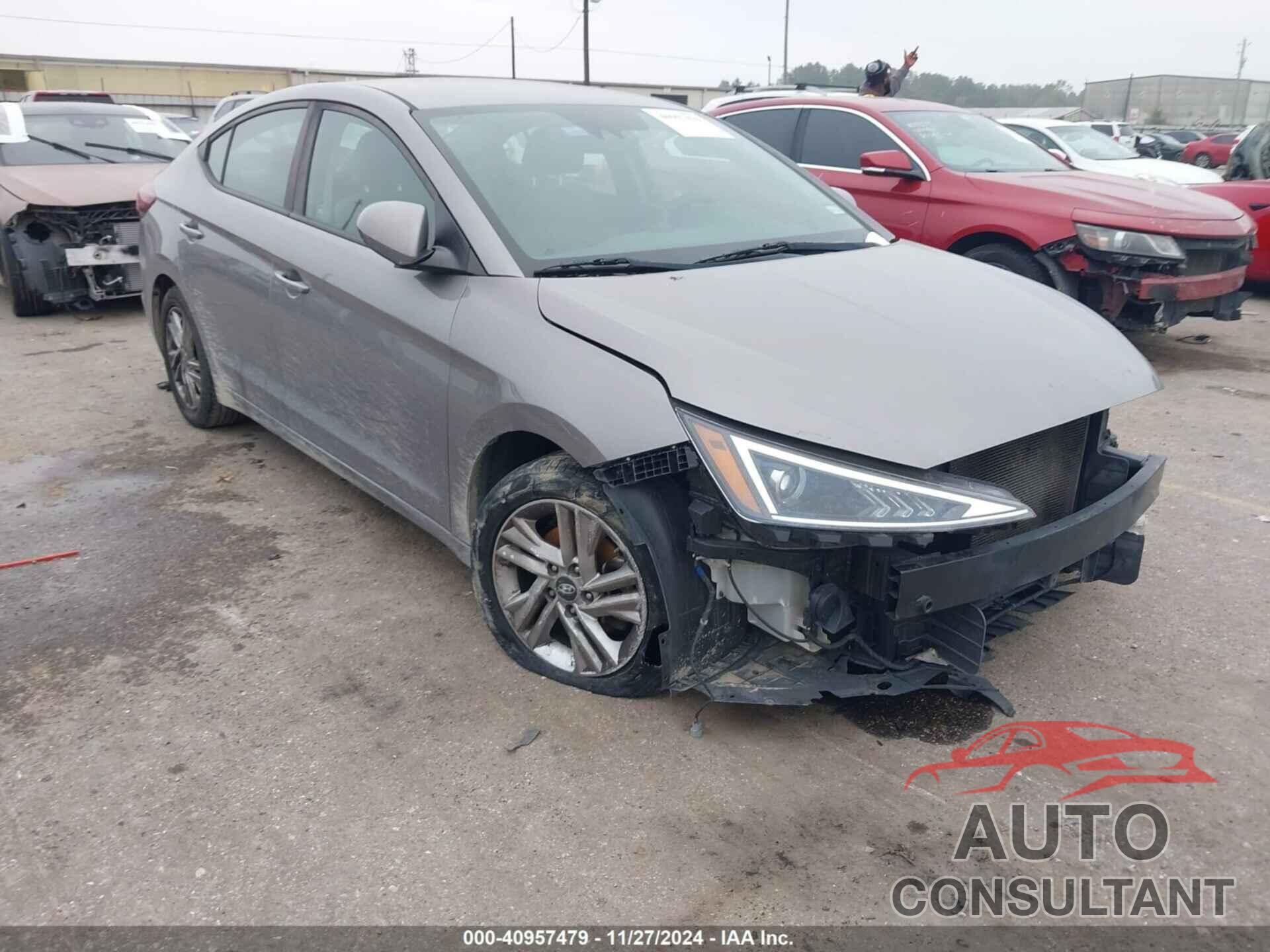 HYUNDAI ELANTRA 2020 - KMHD84LF1LU911836