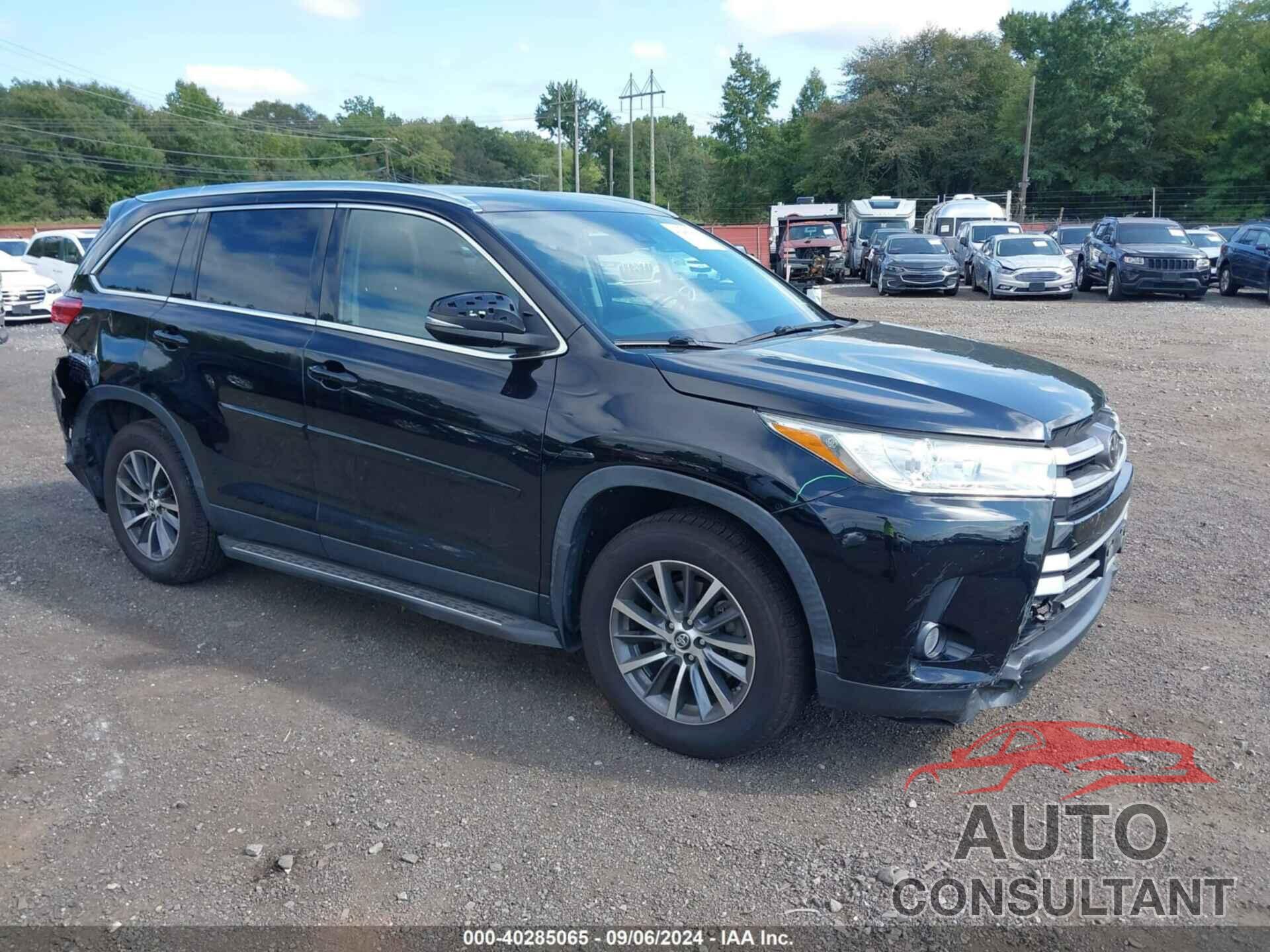 TOYOTA HIGHLANDER 2019 - 5TDJZRFH0KS594553