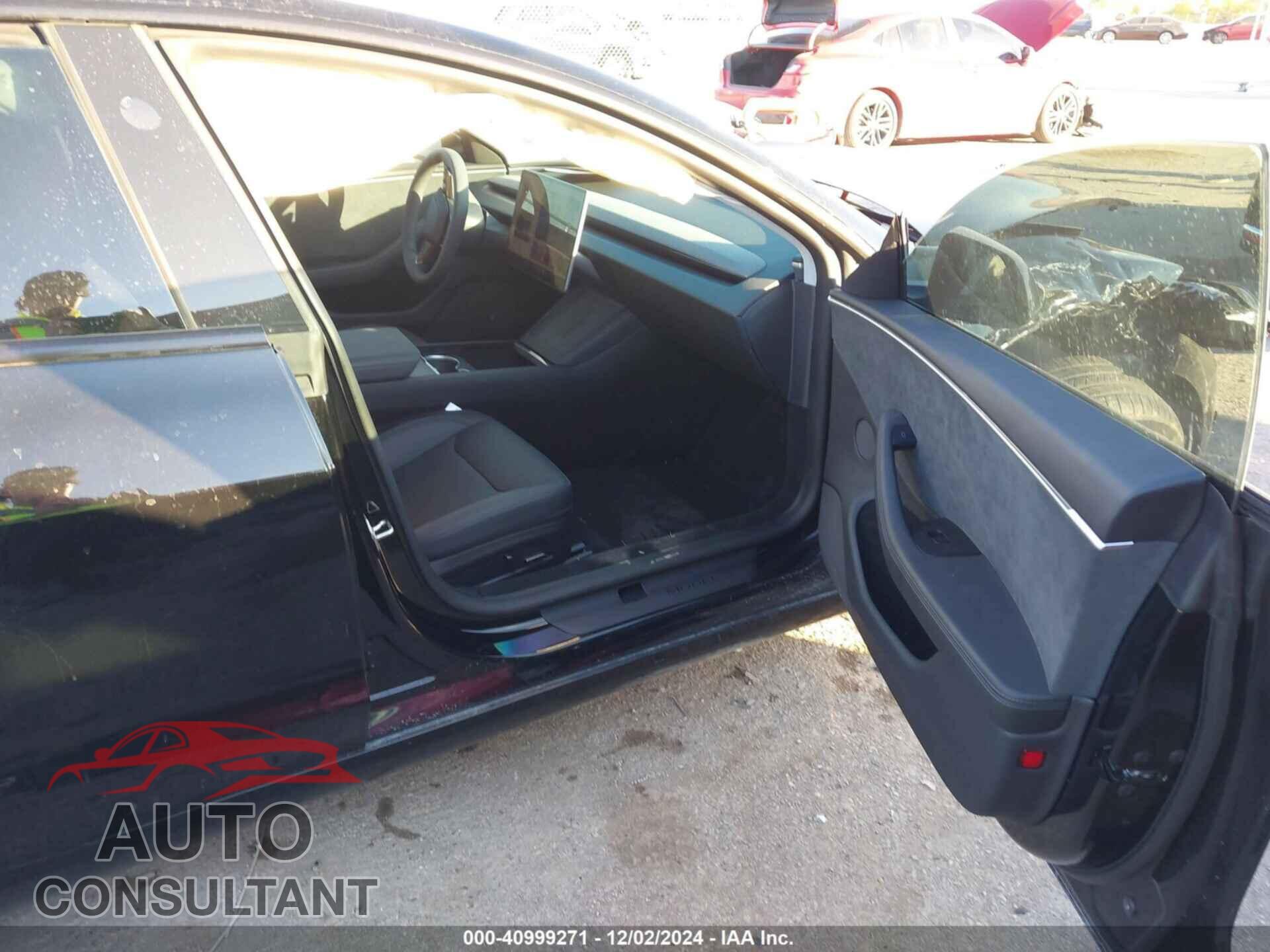 TESLA MODEL 3 2024 - 5YJ3E1EB3RF800644
