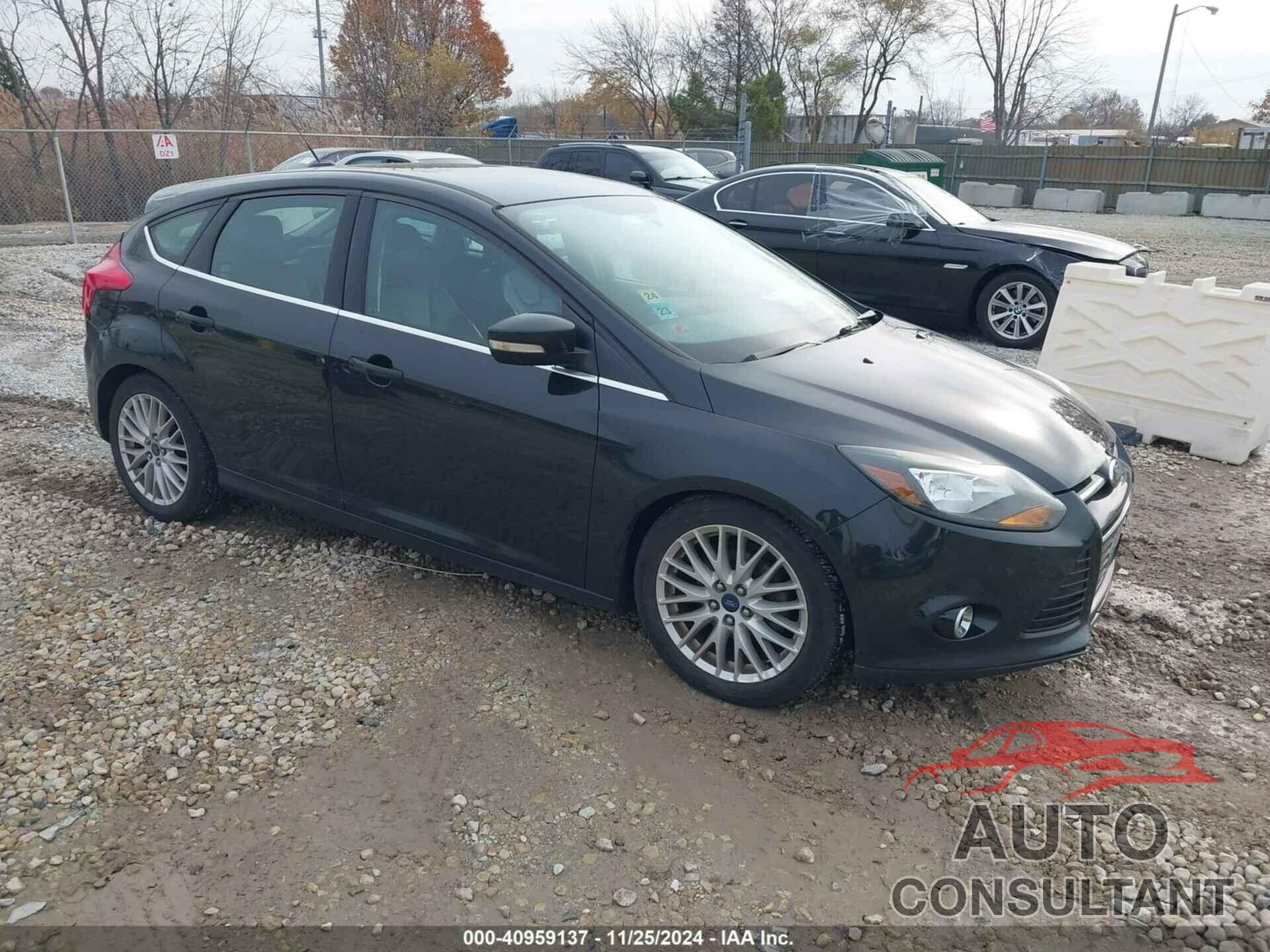 FORD FOCUS 2014 - 1FADP3N29EL275225