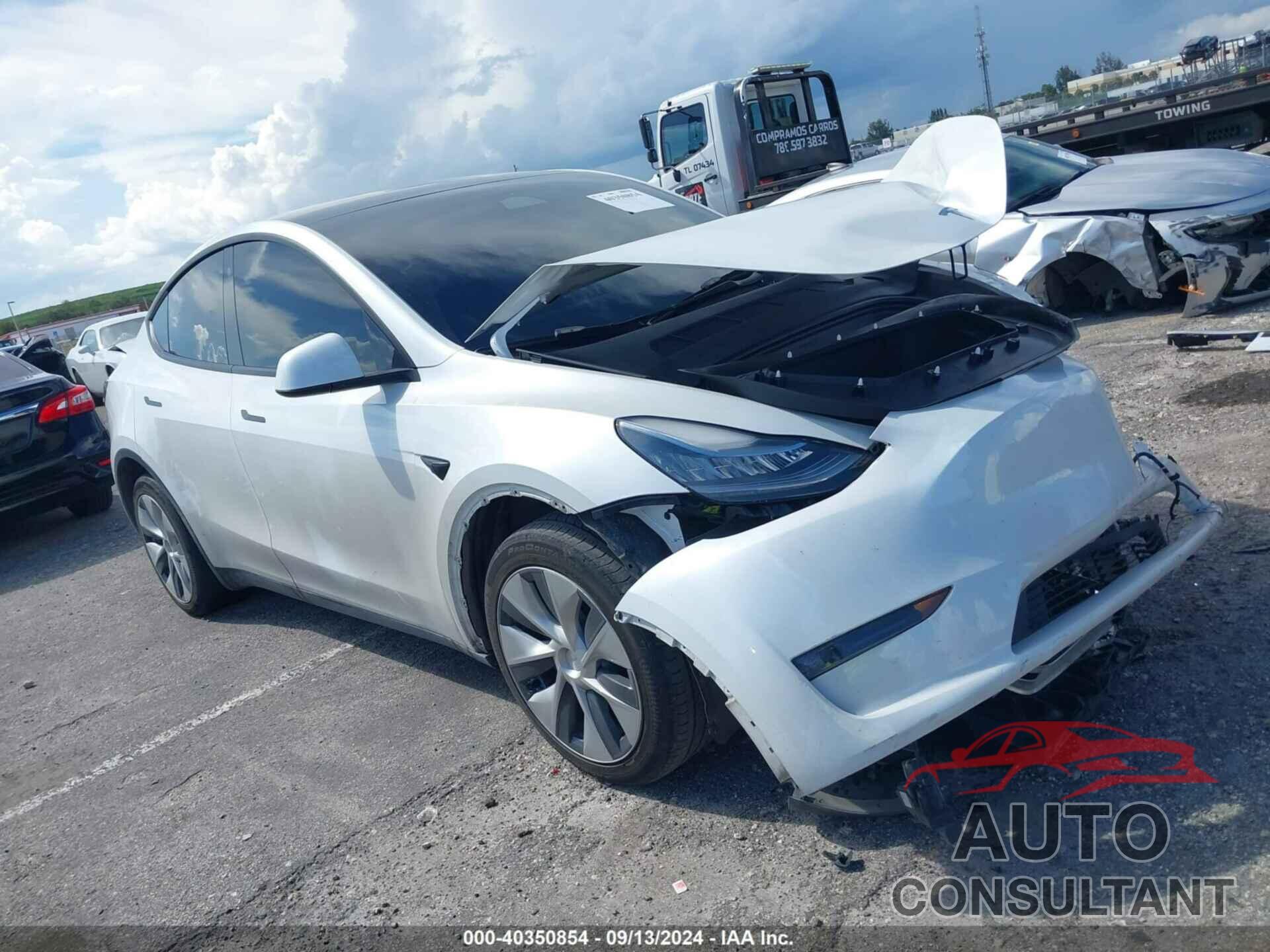 TESLA MODEL Y 2023 - 7SAYGDEE2PA075160