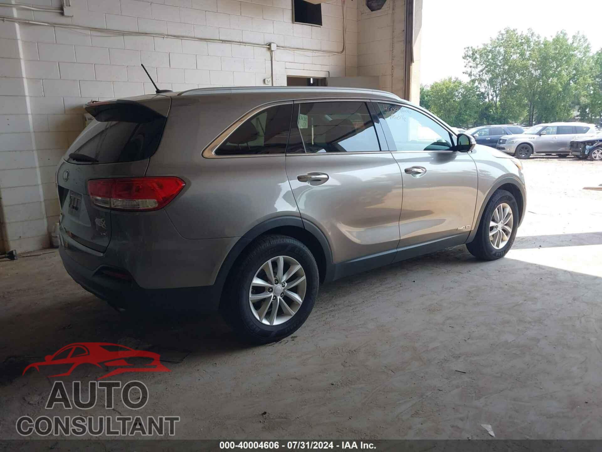 KIA SORENTO 2017 - 5XYPGDA55HG221014